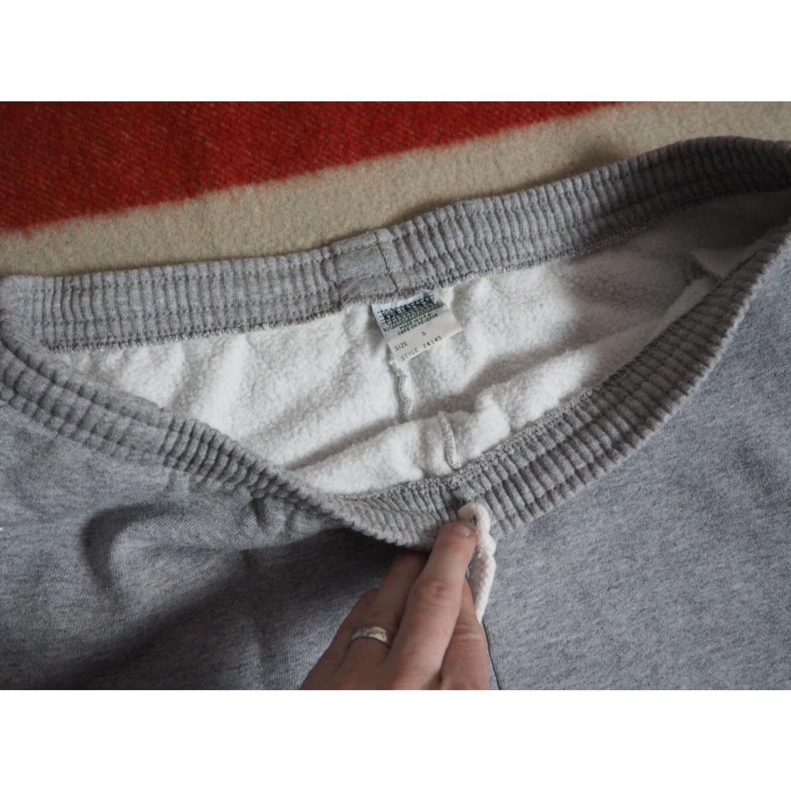 Guess VINTAGE Guess Sweatpants Mens 36x30 Gray Drawstring USA 90s Comfort Relaxed Size US 36 / EU 52 - 5 Thumbnail