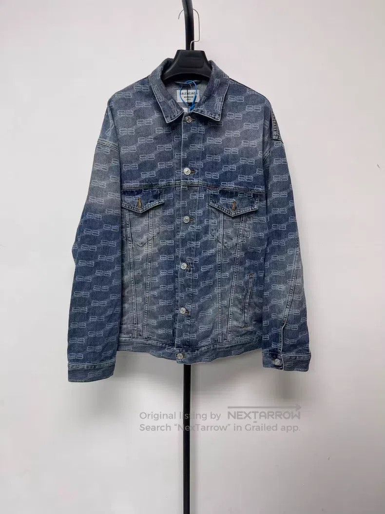 Balenciaga Balenciaga Full Print Logo Single-Breasted Denim Jacket Size US M / EU 48-50 / 2 - 1 Thumbnail