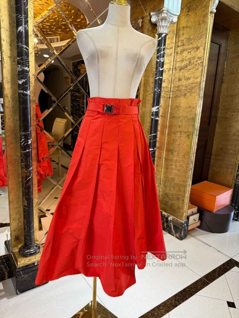 Fendi Fendi Show model super large skirt pleated skirt Size 27" / US 4 / IT 40 - 3 Thumbnail