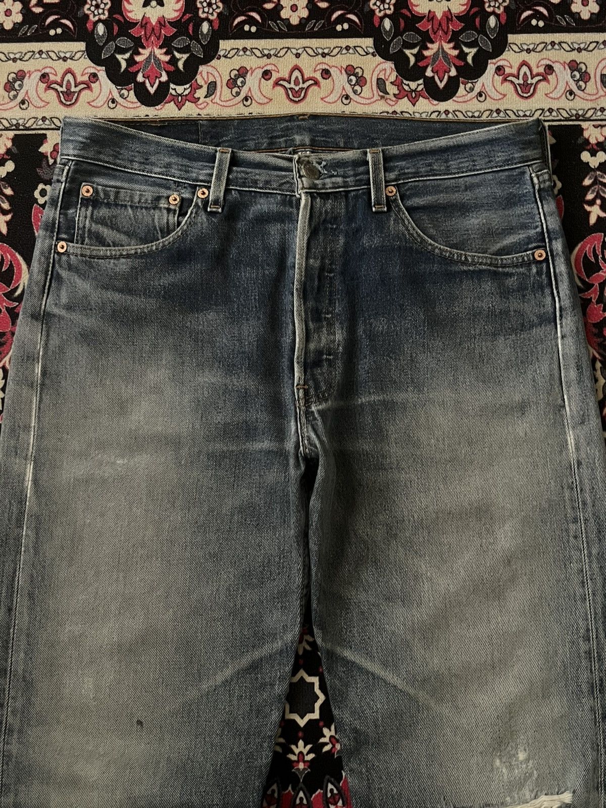 Levi's ⚡️Vintage⚡️90s Levi’s 501 Blue Wash Buttonfly Distressed Jeans Size US 33 - 4 Thumbnail