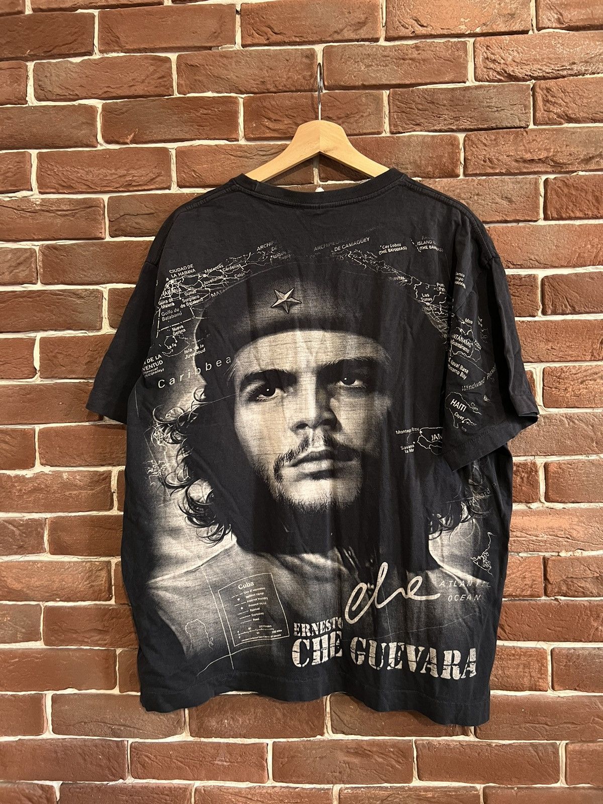 Band Tees Rare Vintage Che Guevara All Over Prin T-Shirt Photo Art Tee Size US XL / EU 56 / 4 - 2 Thumbnail