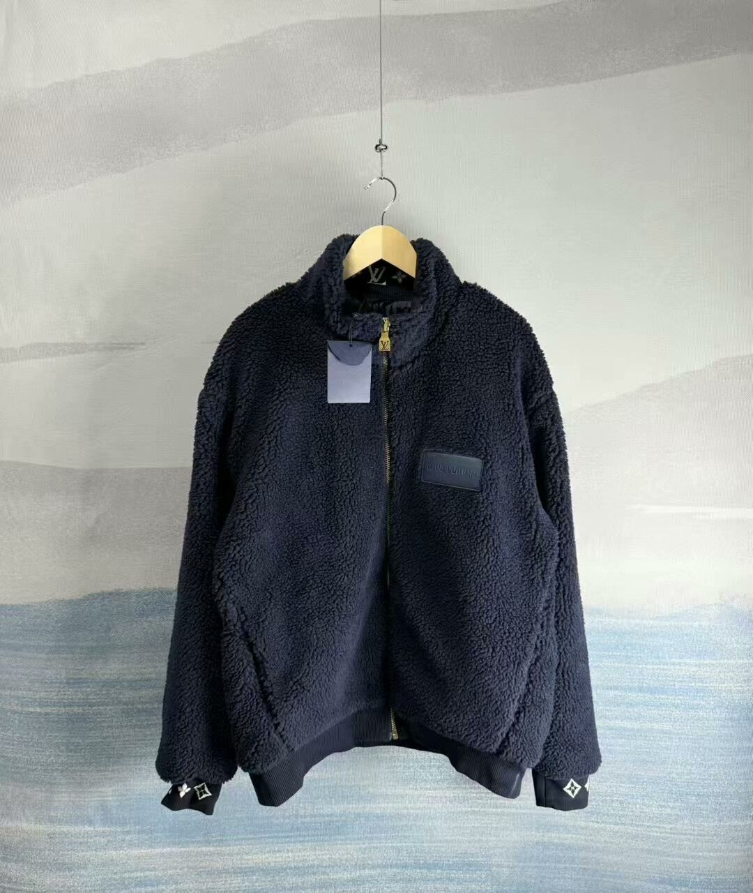 Louis Vuitton louis vuitton deep blue teddy jacket size 4L Size US XXL / EU 58 / 5 - 1 Thumbnail