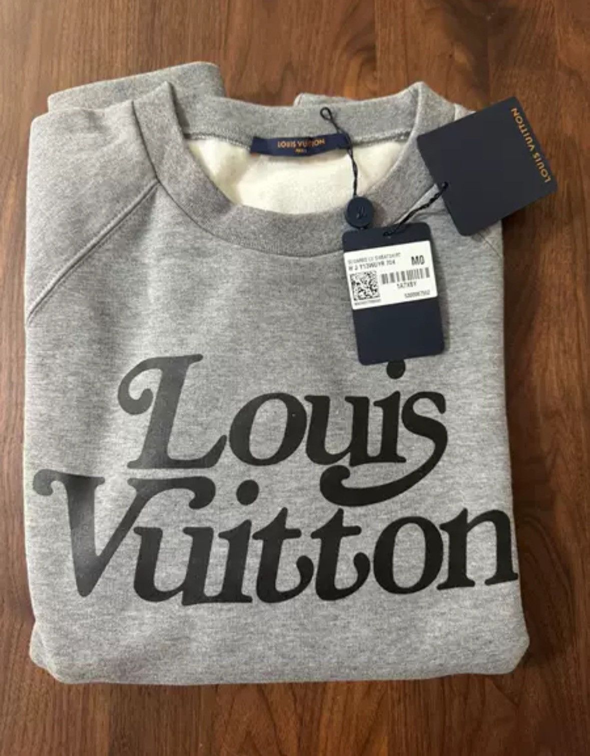 Louis Vuitton LOUIS VUITTON LV x NIGO gray letter logo hoodie Size US M / EU 48-50 / 2 - 3 Thumbnail