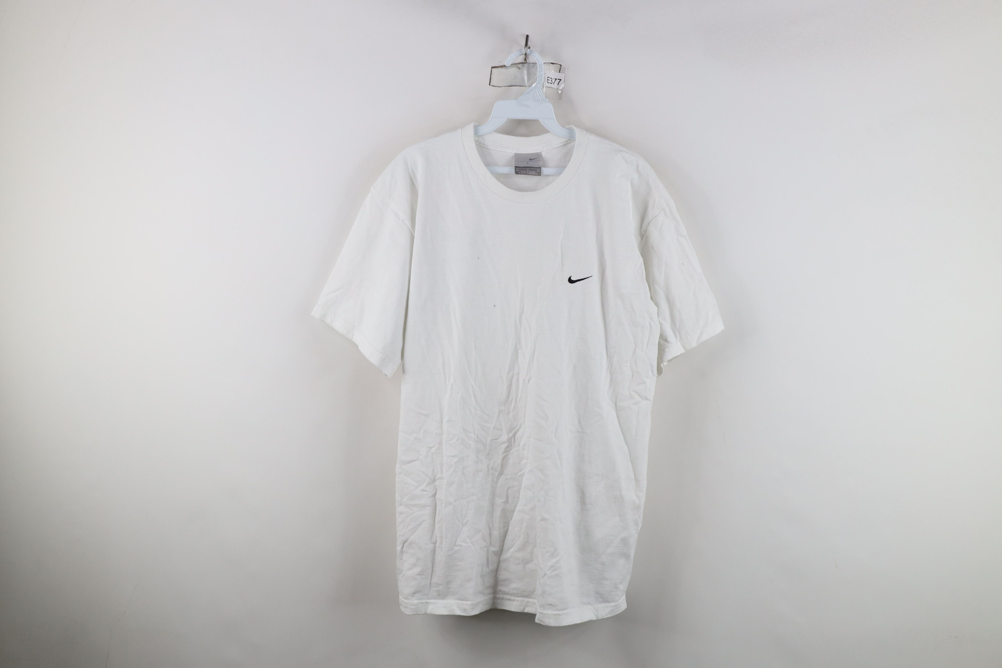 Nike Vintage 90s Y2K Nike Travis Scott Mini Swoosh T-Shirt White Size US L / EU 52-54 / 3 - 1 Thumbnail