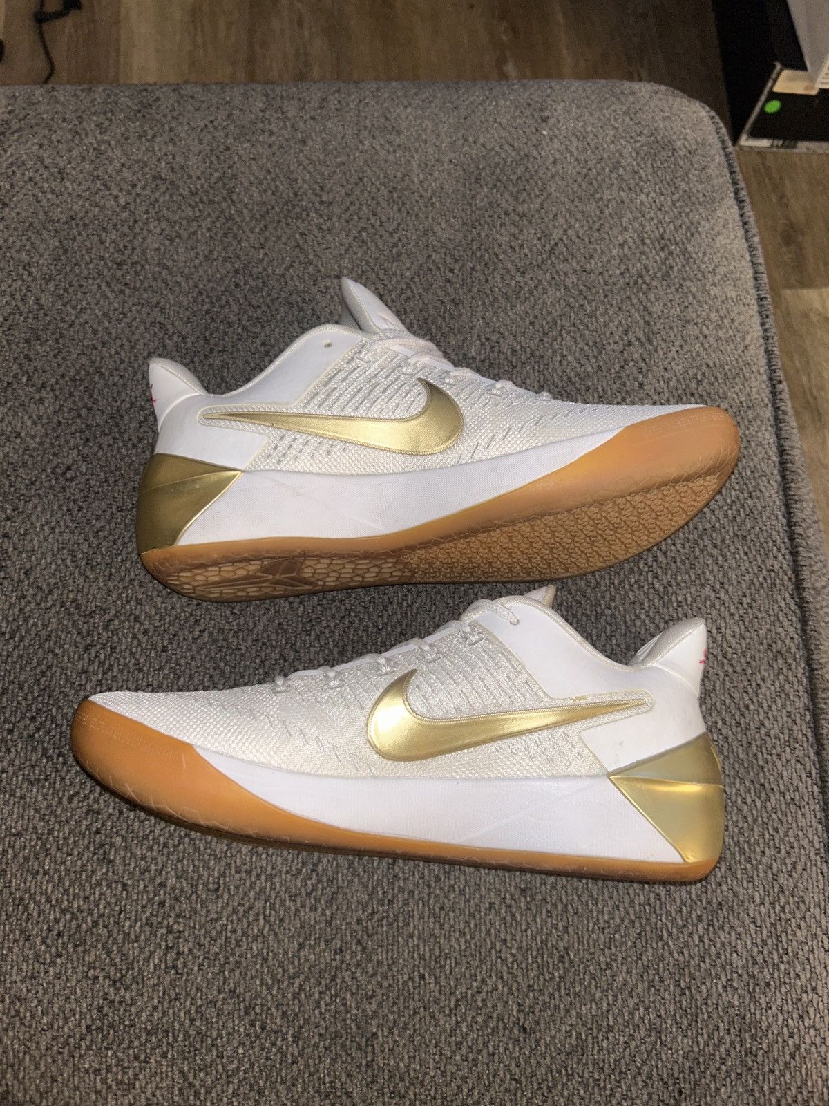 Nike Ds Size 9 KOBE BIG STAGE AD (replacement Kobe box) Size US 9 / EU 42 - 6 Thumbnail
