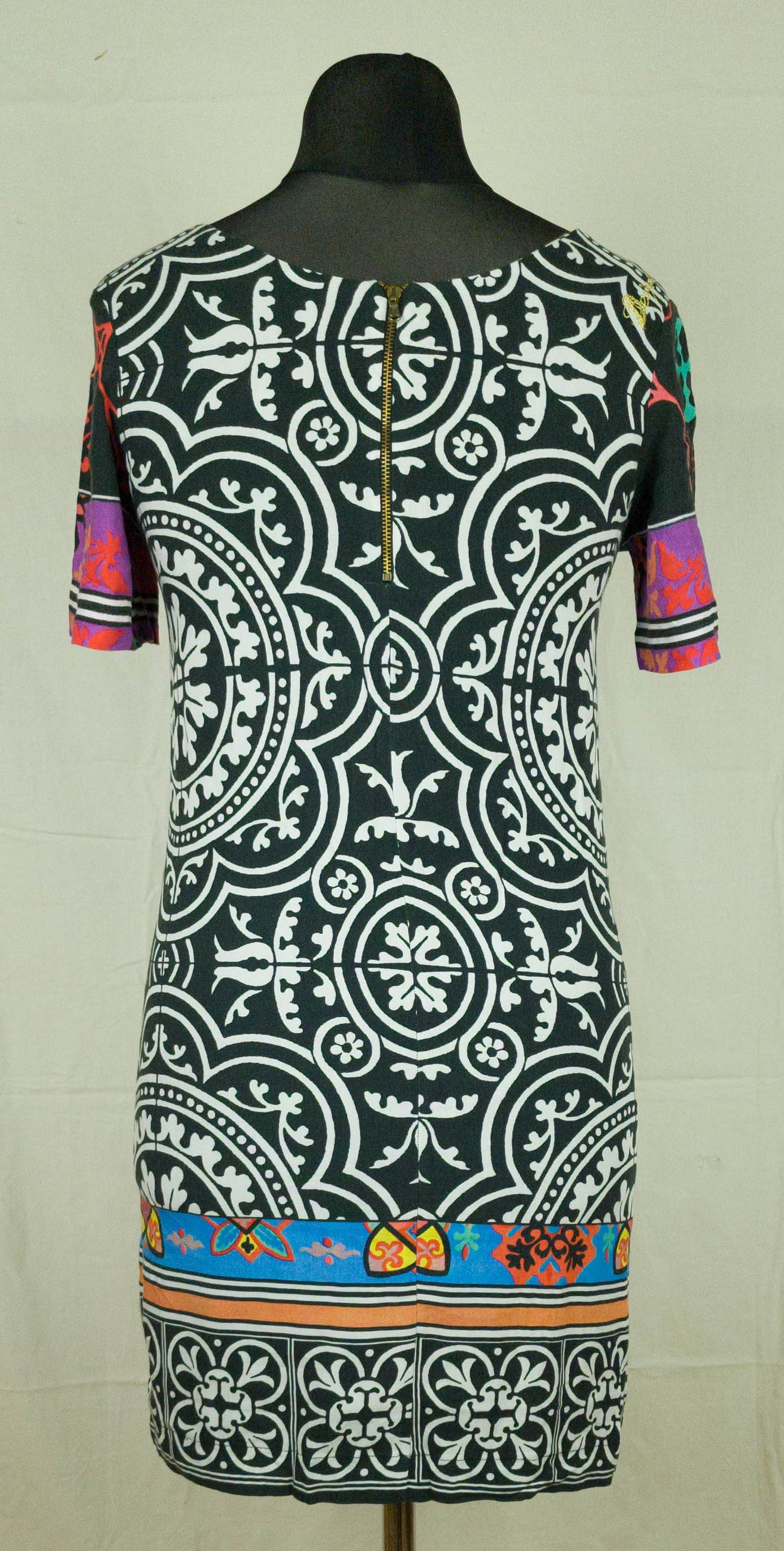 Desigual Desigual womens dress lined size S ( LABEL 38) Size S / US 4 / IT 40 - 3 Thumbnail