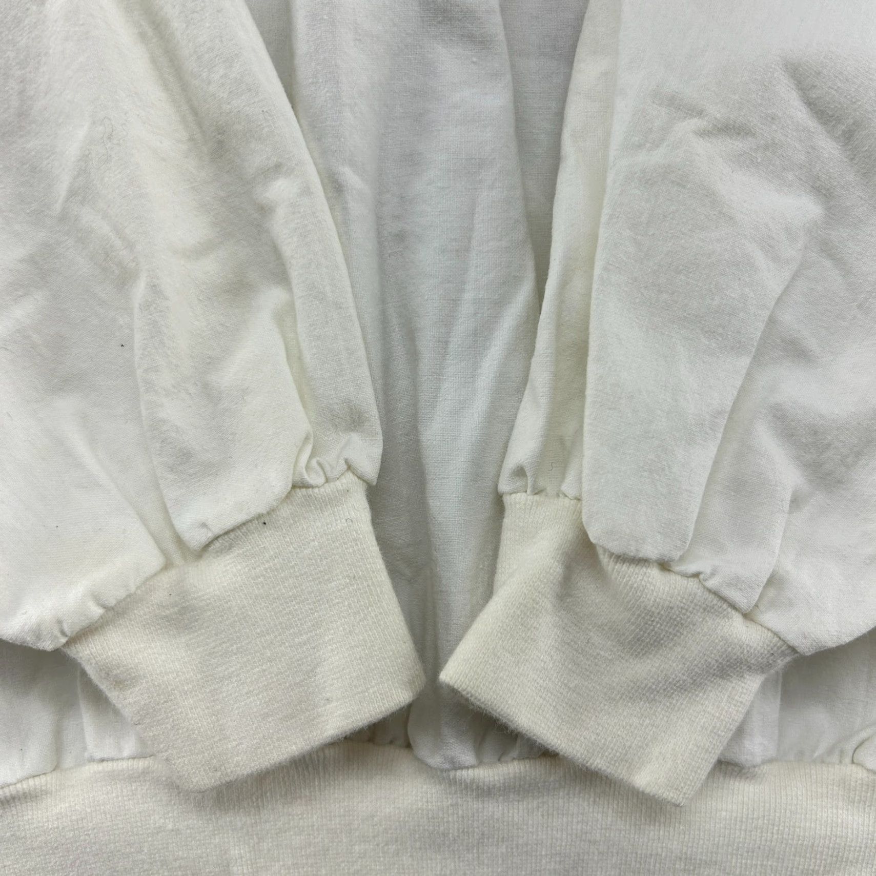 Vintage VINTAGE Crazy Shirts Sweatshirt Men XL White Nike USA 90s Crew Neck Long Sleeve Graphic Print Logo Pullover Cotton Fleece USA Men XL White 90s Size US XL / EU 56 / 4 - 3 Thumbnail