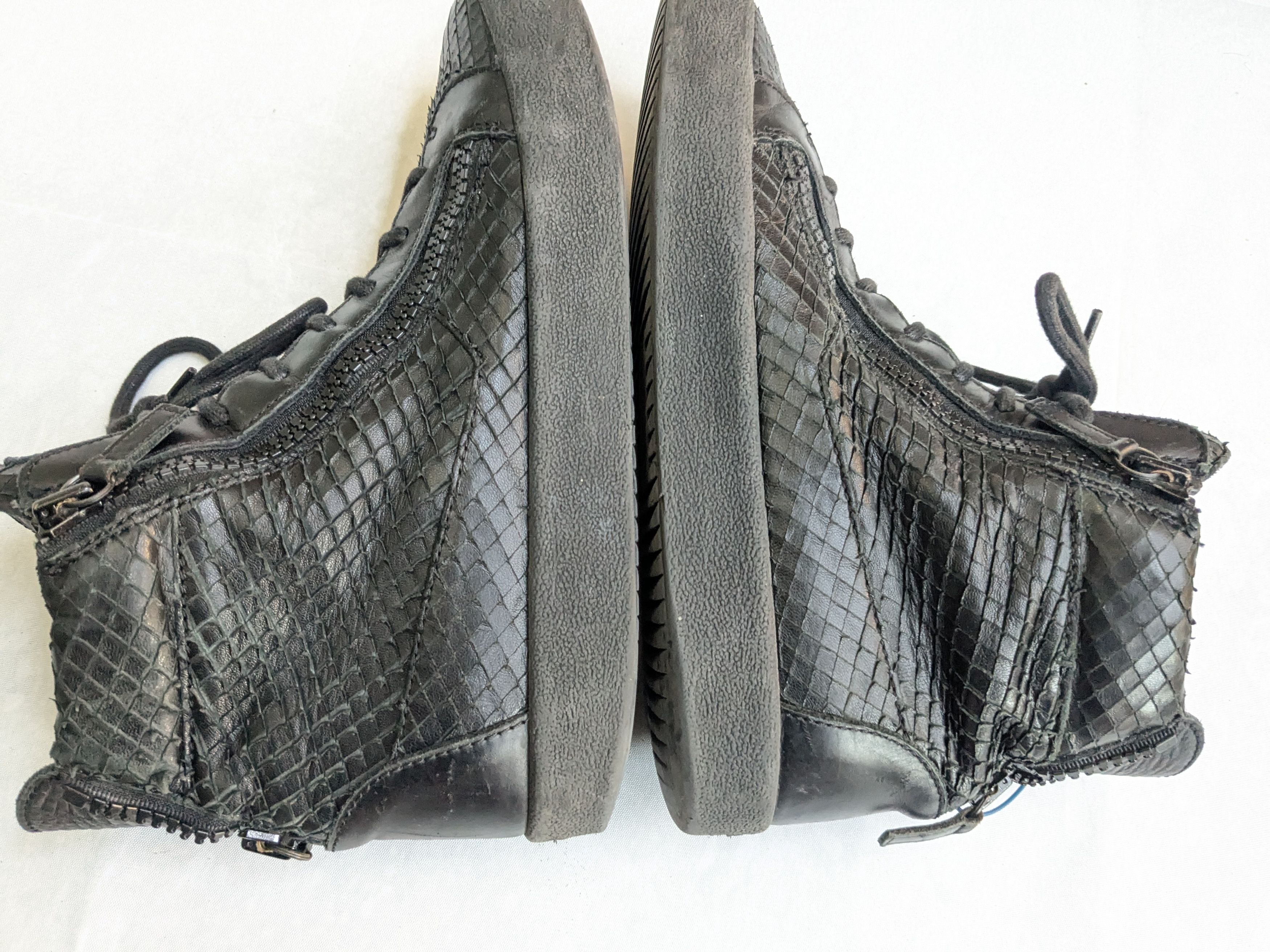 Giuseppe Zanotti Giuseppe Zanotti High Top Sneakers Black Snakeskin 9.5 42.5 Size US 9.5 / EU 42-43 - 9 Thumbnail