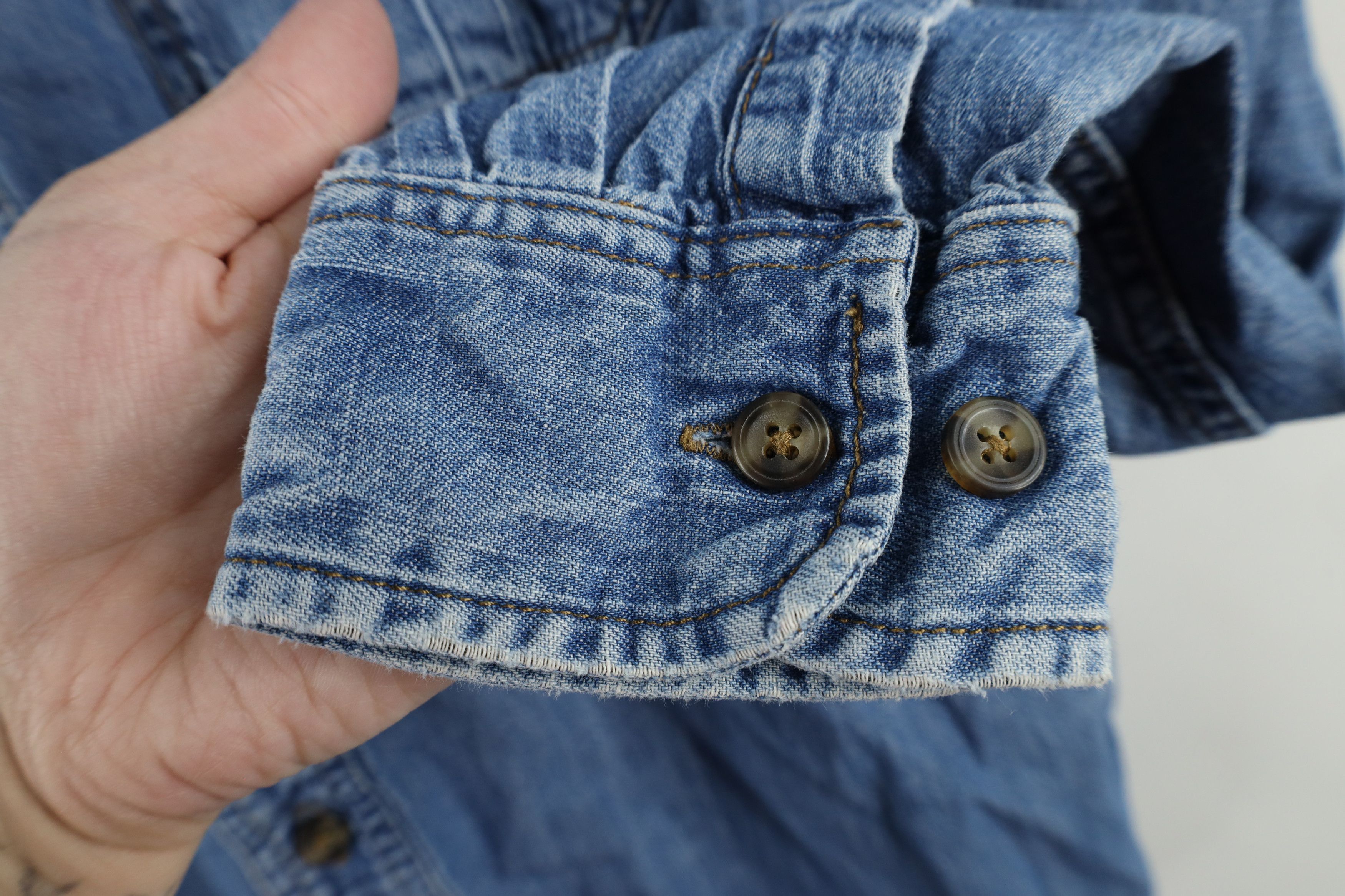 Vintage Vintage 90s Streetwear Denim Jean Collared Button Shirt Size US S / EU 44-46 / 1 - 4 Thumbnail