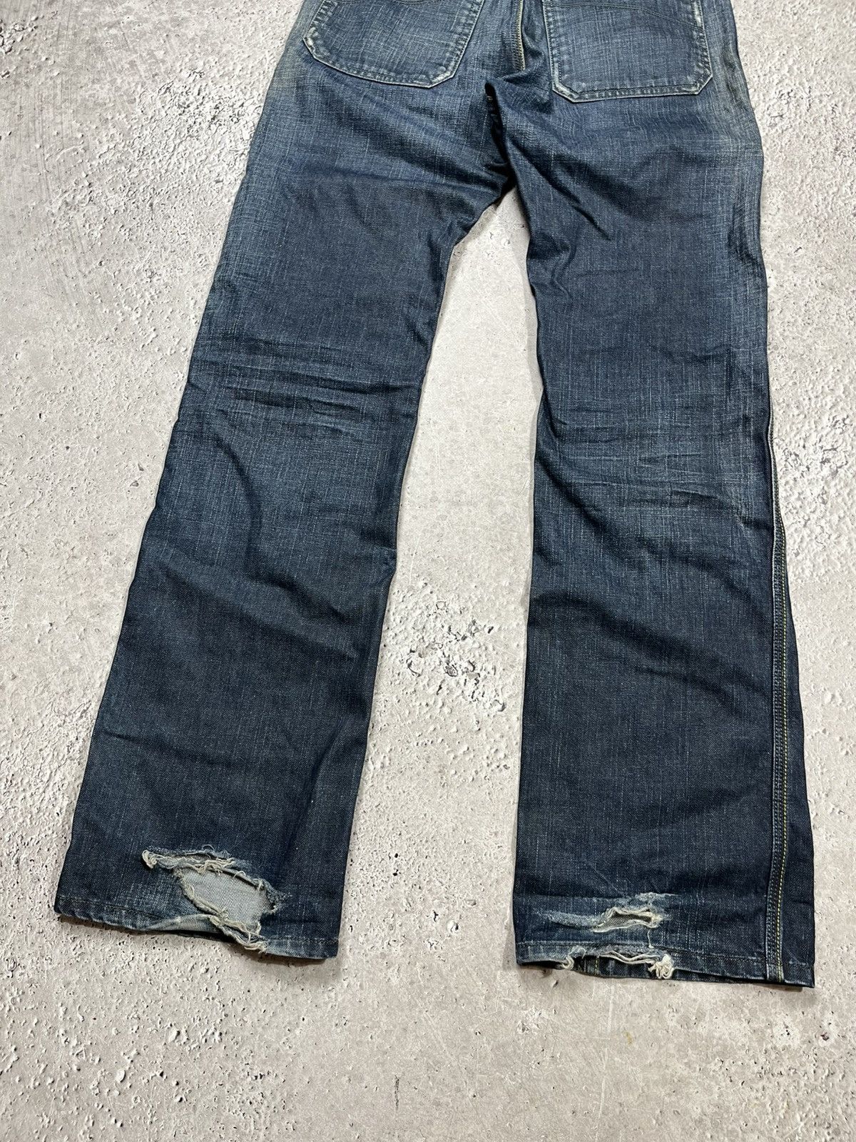 Diesel Diesel Morix Distressed Jeans Blue W27 L32 Size US 27 - 13 Thumbnail