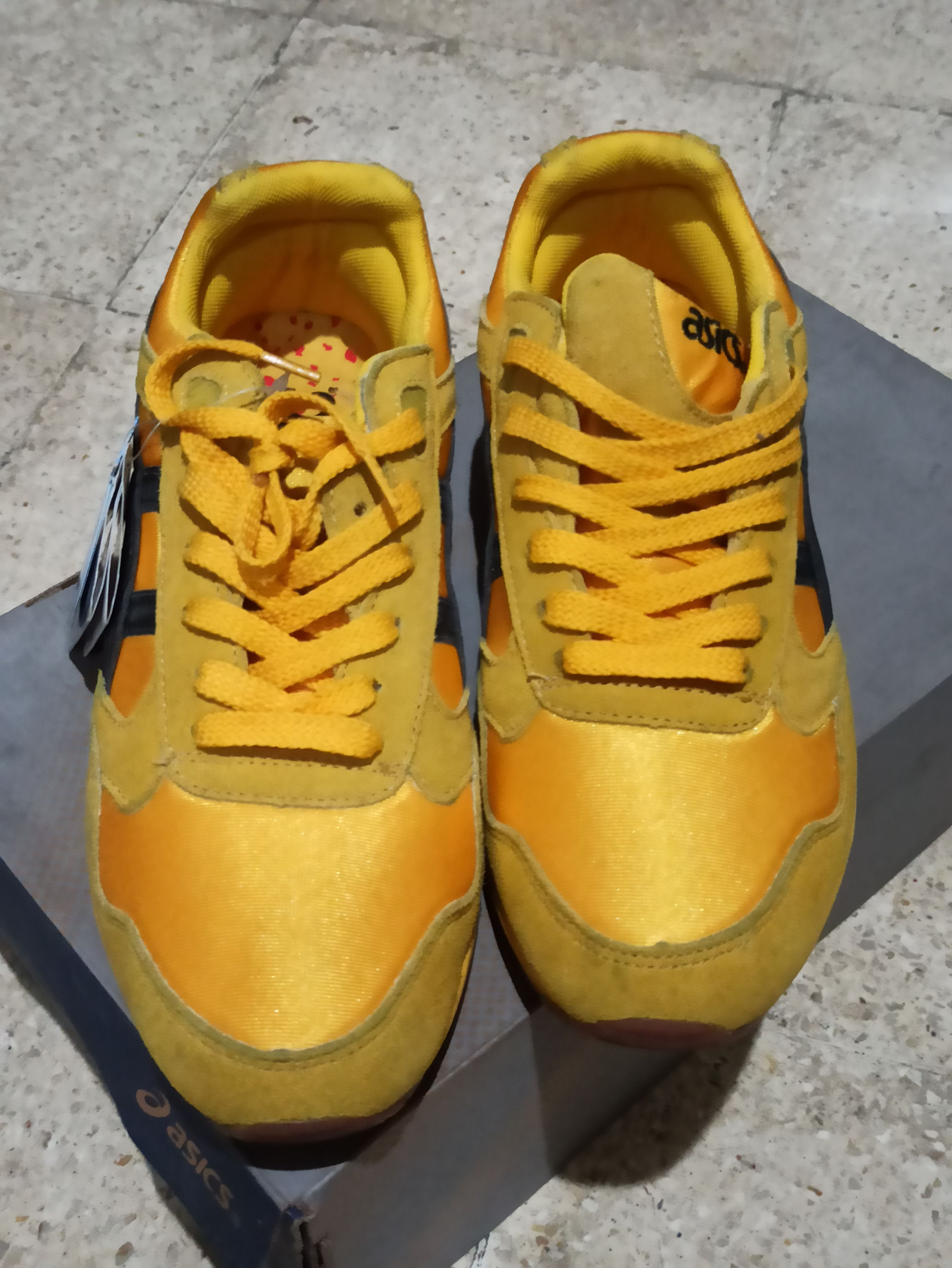Asics Asics Gel Saga Kill Bill edition RARE! Size US 10 / EU 43 - 3 Thumbnail