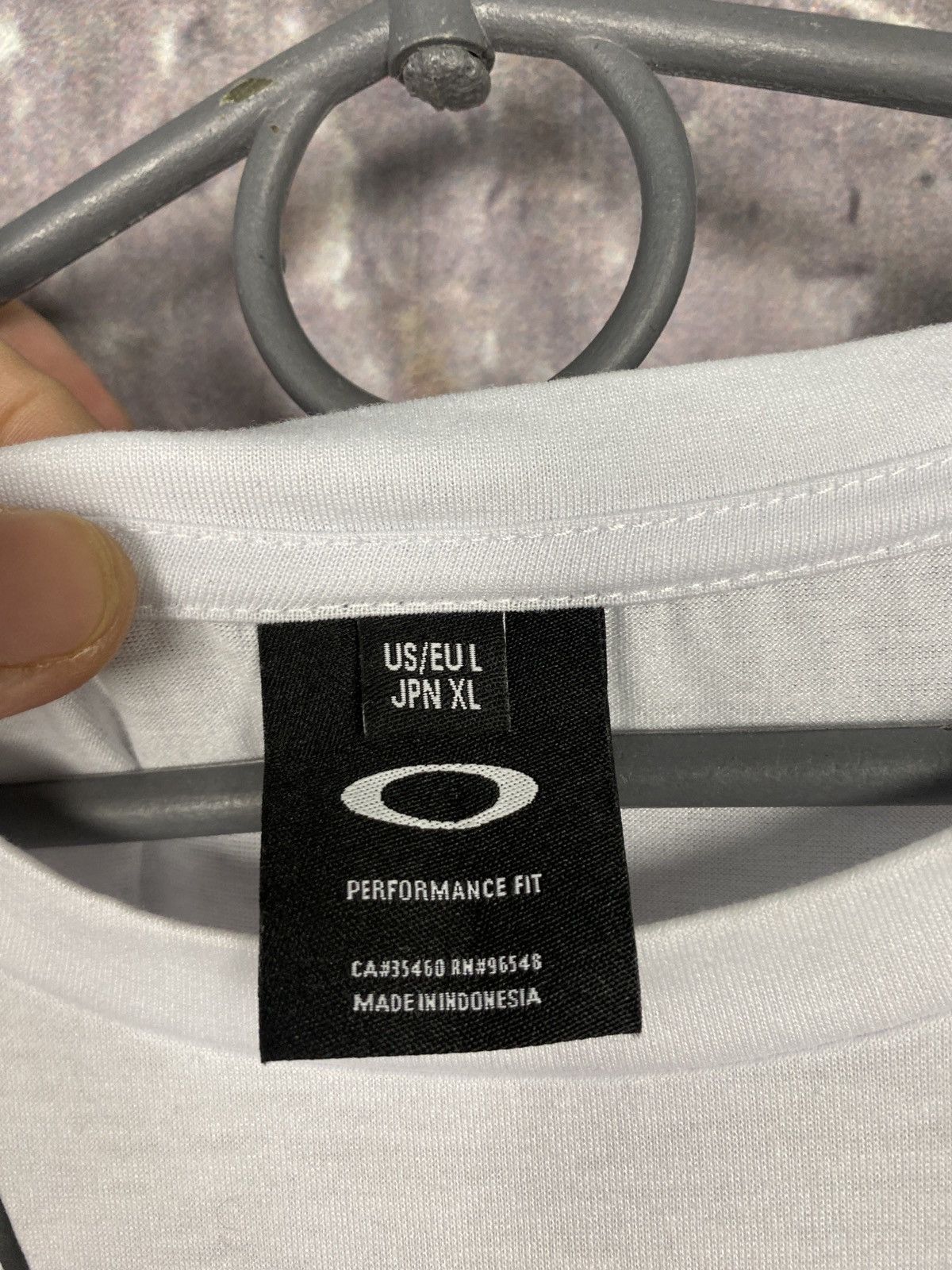 Japanese Brand × Oakley × Vintage Men’s Oakley T-Shirt Big Logo Streetwear Size XL Size US XL / EU 56 / 4 - 5 Thumbnail