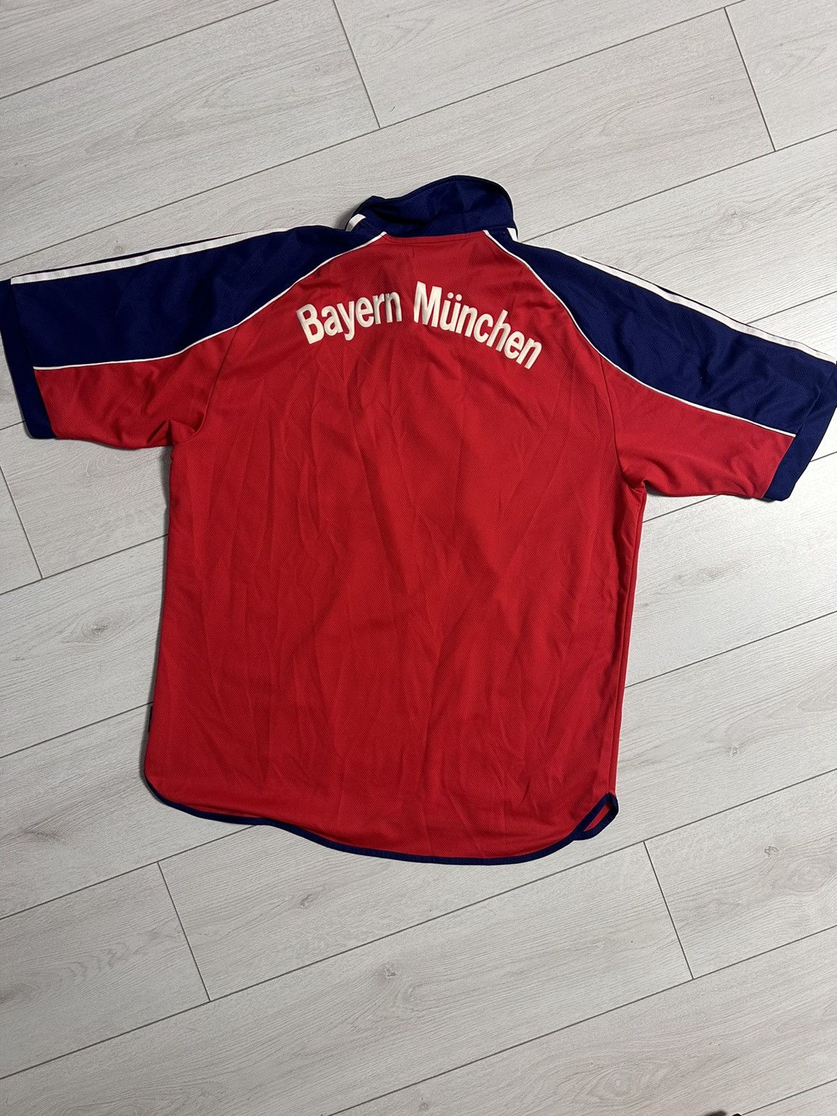 Adidas × Vintage Vintage Bayern Munich soccer jersey size XL Opel logo Size US XL / EU 56 / 4 - 9 Thumbnail