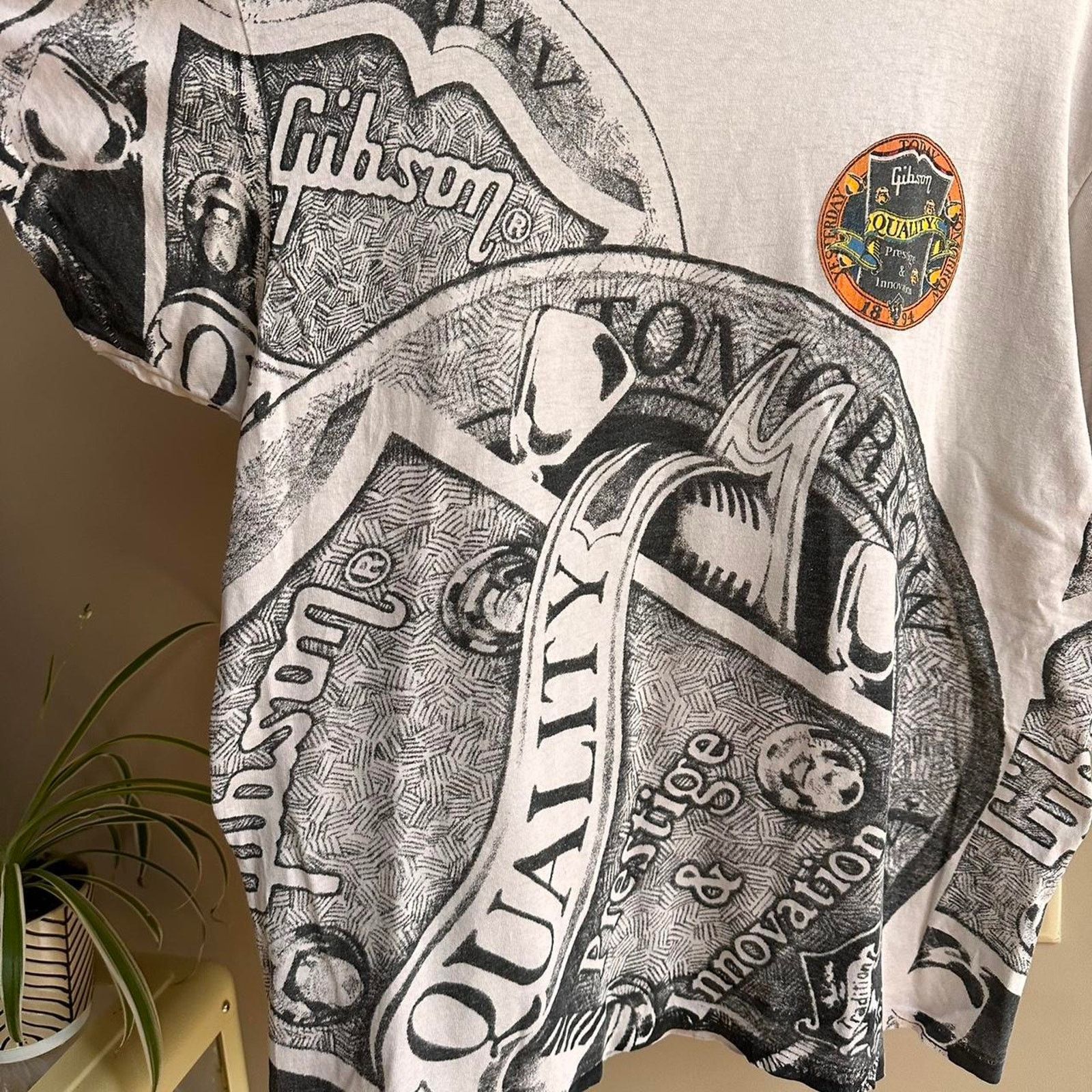 Delta × Vintage Vintage Gibson Guitar Promo Shirt Size US L / EU 52-54 / 3 - 7 Thumbnail