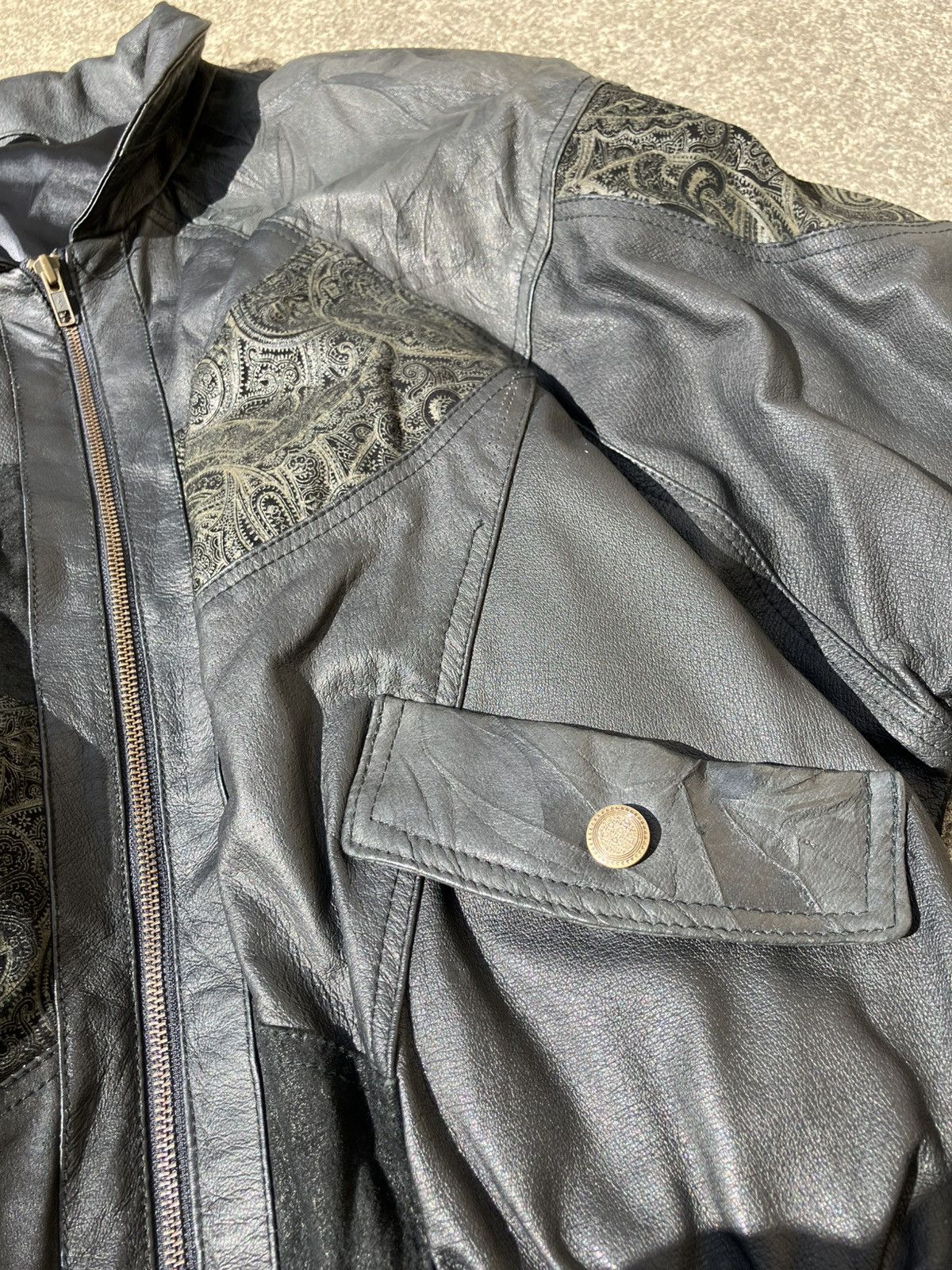 Vintage Vintage leather bomber jacket Size S / US 4 / IT 40 - 2 Thumbnail