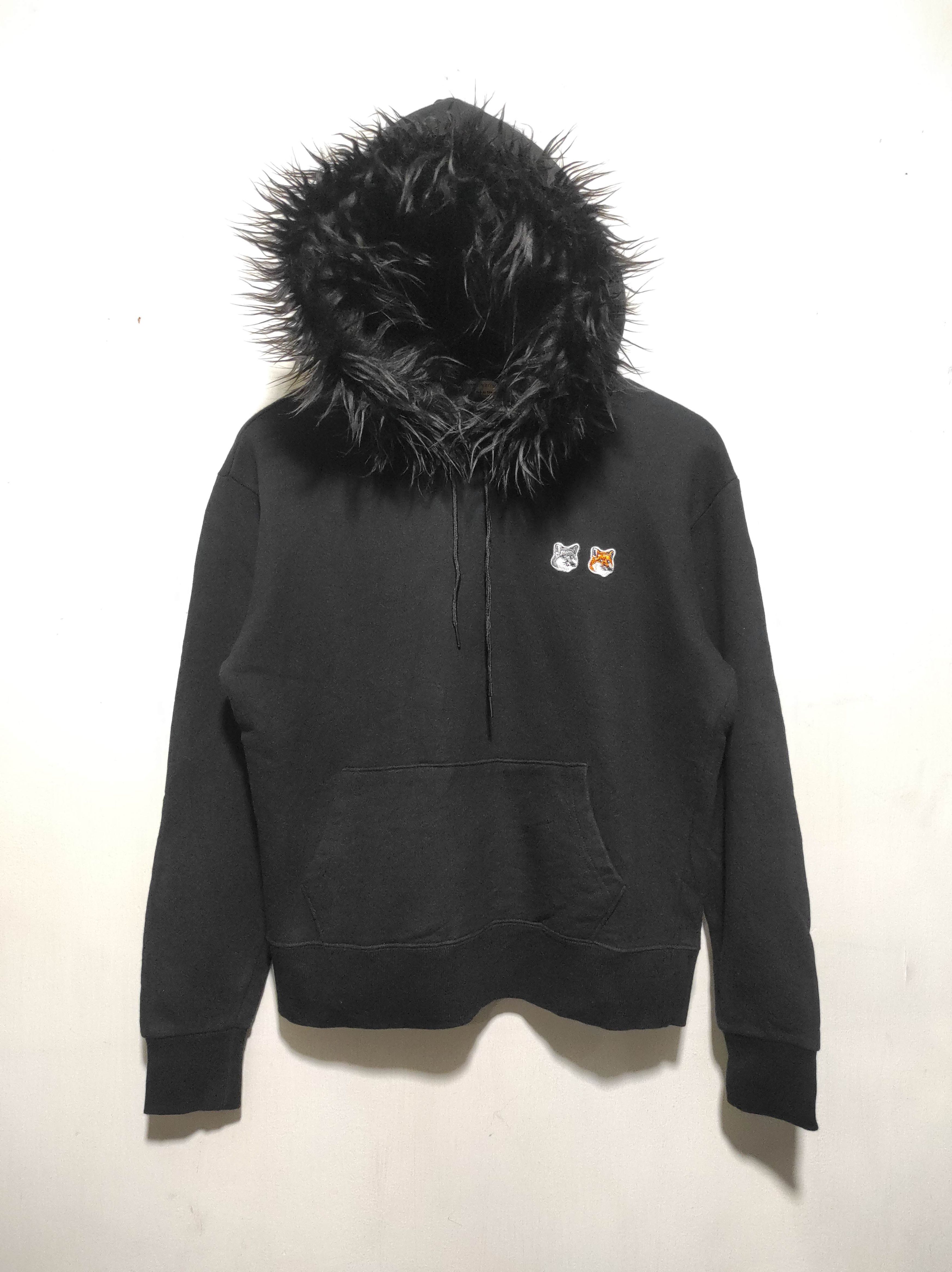 Maison Kitsune Maison Kitsune Fur Hoodie LGB style Size US S / EU 44-46 / 1 - 2 Thumbnail