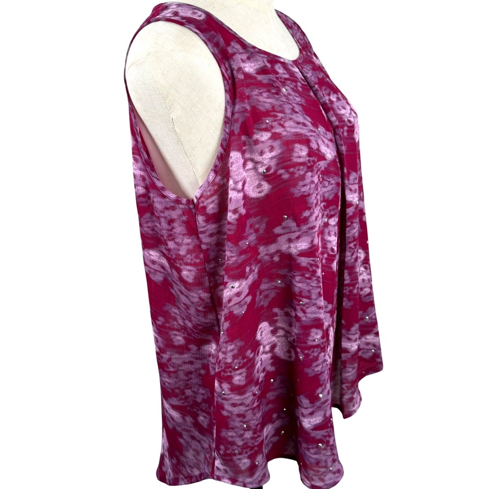 Juicy Couture Juicy Couture Blouse Sleeveless Round Neck Pink Abstract Floral Rhinestone Sheer M Womens High-Low Hem Summer Casual Party Cocktail (Adult) Womens Size M / US 6-8 / IT 42-44 - 5 Thumbnail