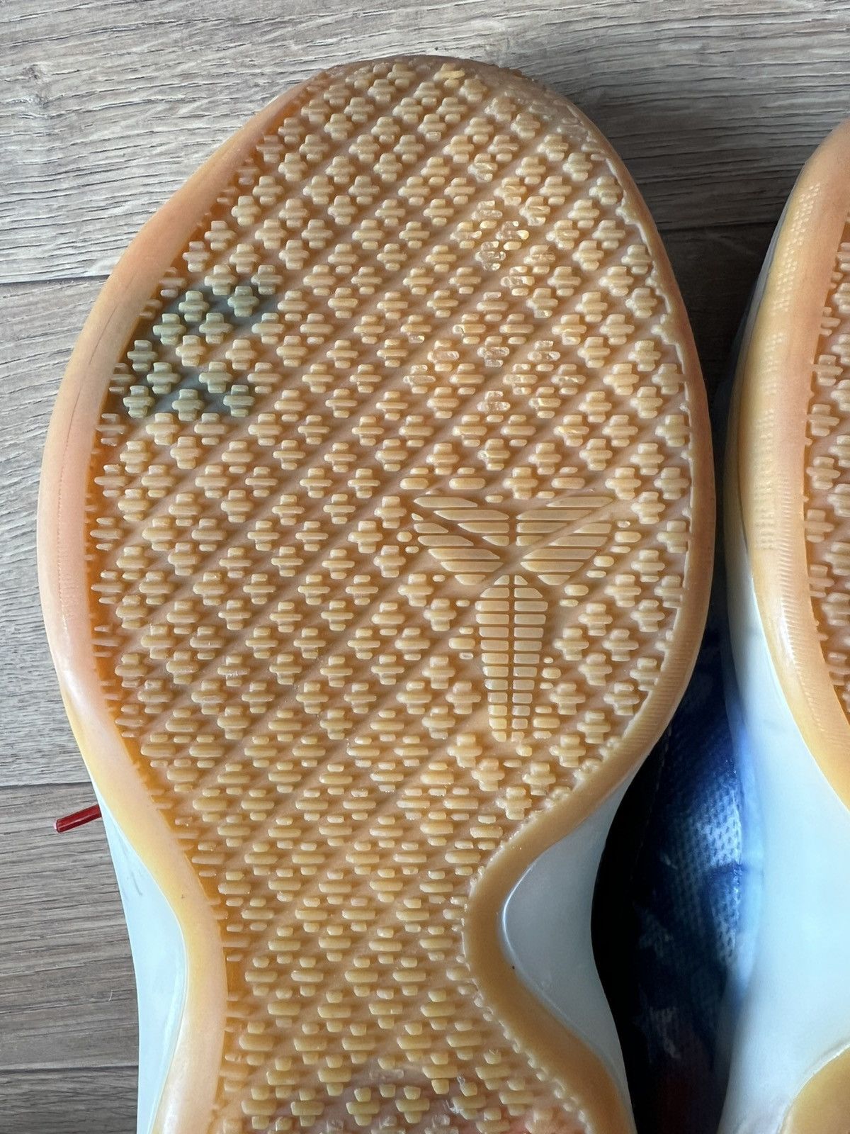 Nike × Vintage Nike Kobe 10 independence day Size US 6 / EU 39 - 11 Thumbnail