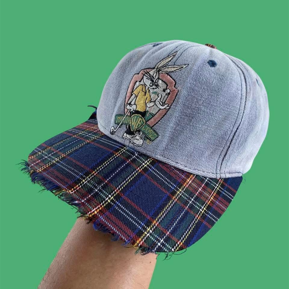 Vintage RARE ‼️ Looney Tunes Size ONE SIZE - 1 Thumbnail