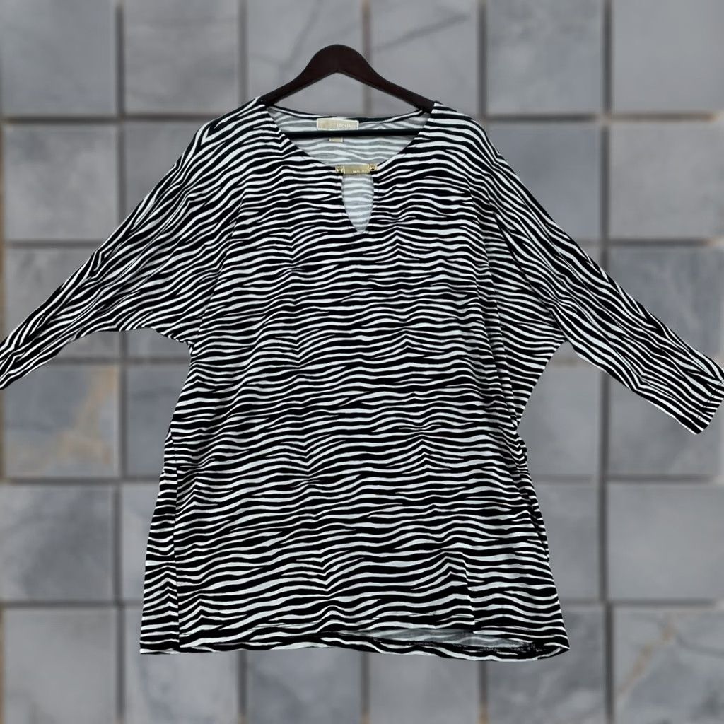Michael Kors Michael Kors Blouse Womens XL Black White Zebra Print Keyhole Round Neck Top Size XL / US 12-14 / IT 48-50 - 1 Thumbnail