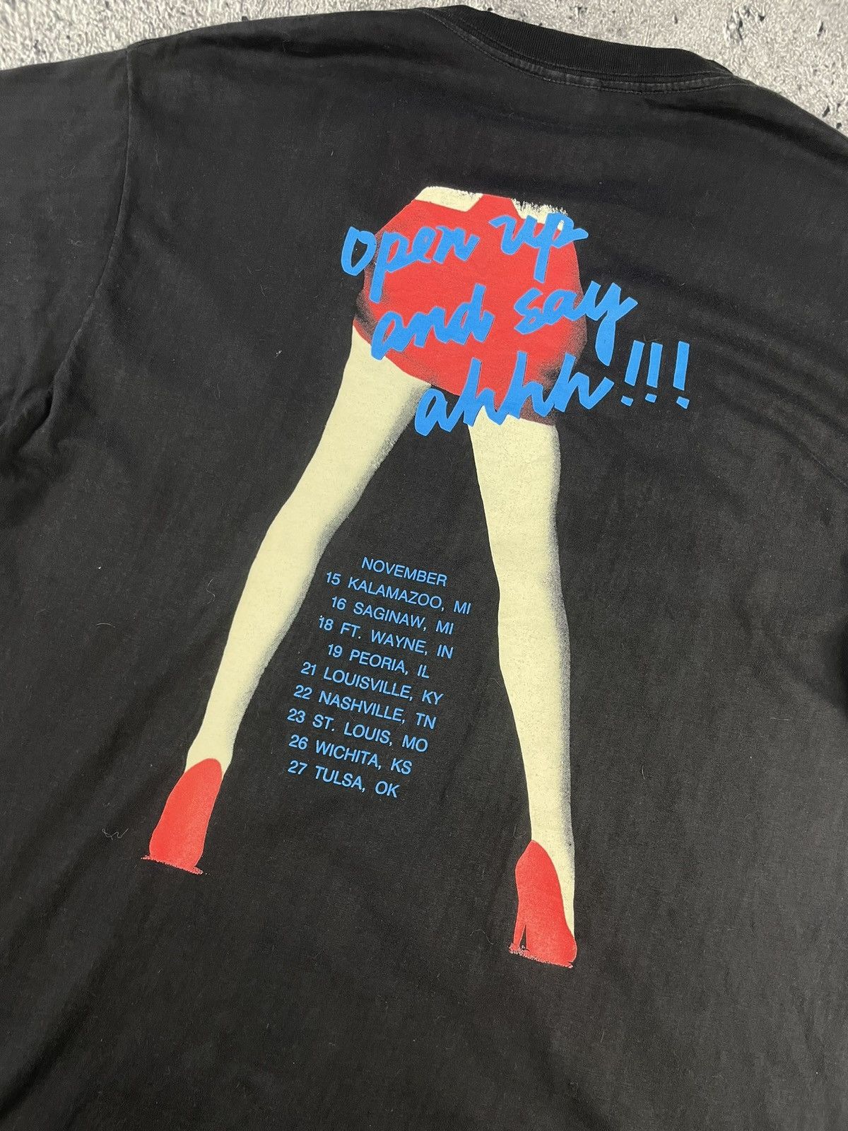 Band Tees × Vintage Vintage 1988 Poison Open Up And Say Ahhh Tour Tee Size US M / EU 48-50 / 2 - 4 Thumbnail