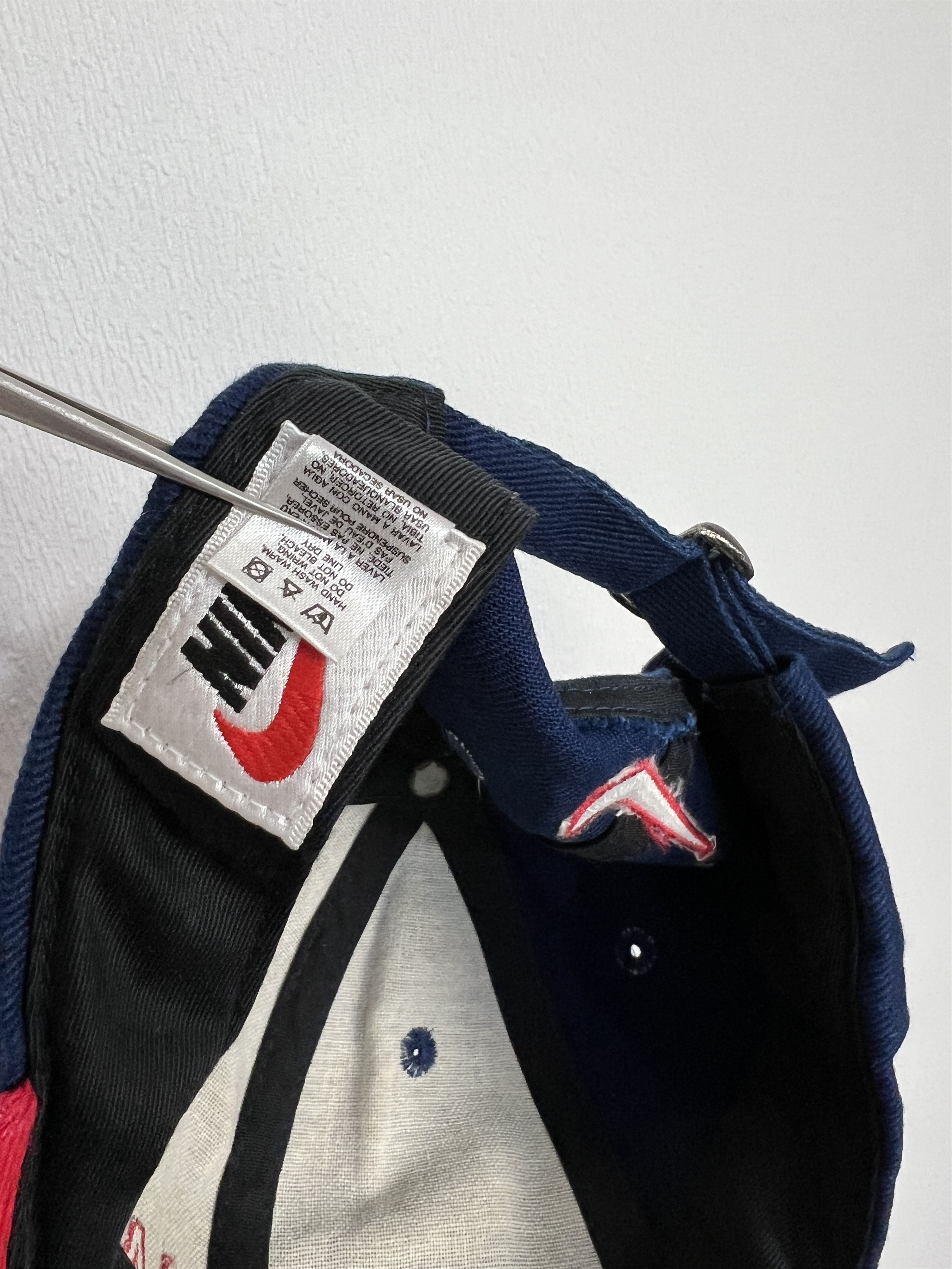 Nike Arsenal Gunners Snapback Hat Football Soccer Cap Big Logo Size ONE SIZE - 8 Thumbnail