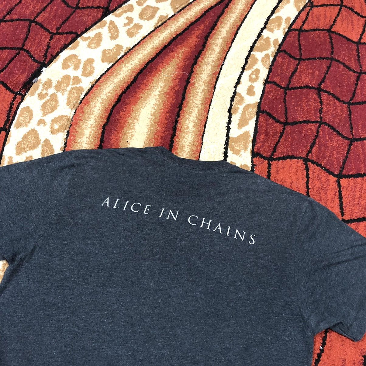 Band Tees Vintage Faded Alice In Chains Rare T Shirt Size US L / EU 52-54 / 3 - 2 Thumbnail