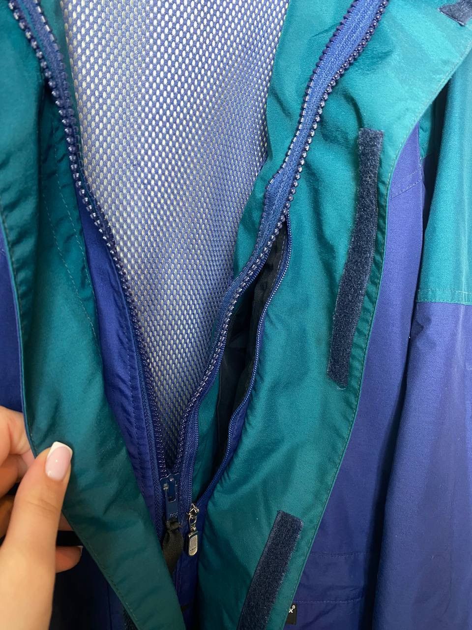 Berghaus Vintage 90s outdoor Berghaus Gore Tex Meru Jacket Size S Size US S / EU 44-46 / 1 - 5 Thumbnail