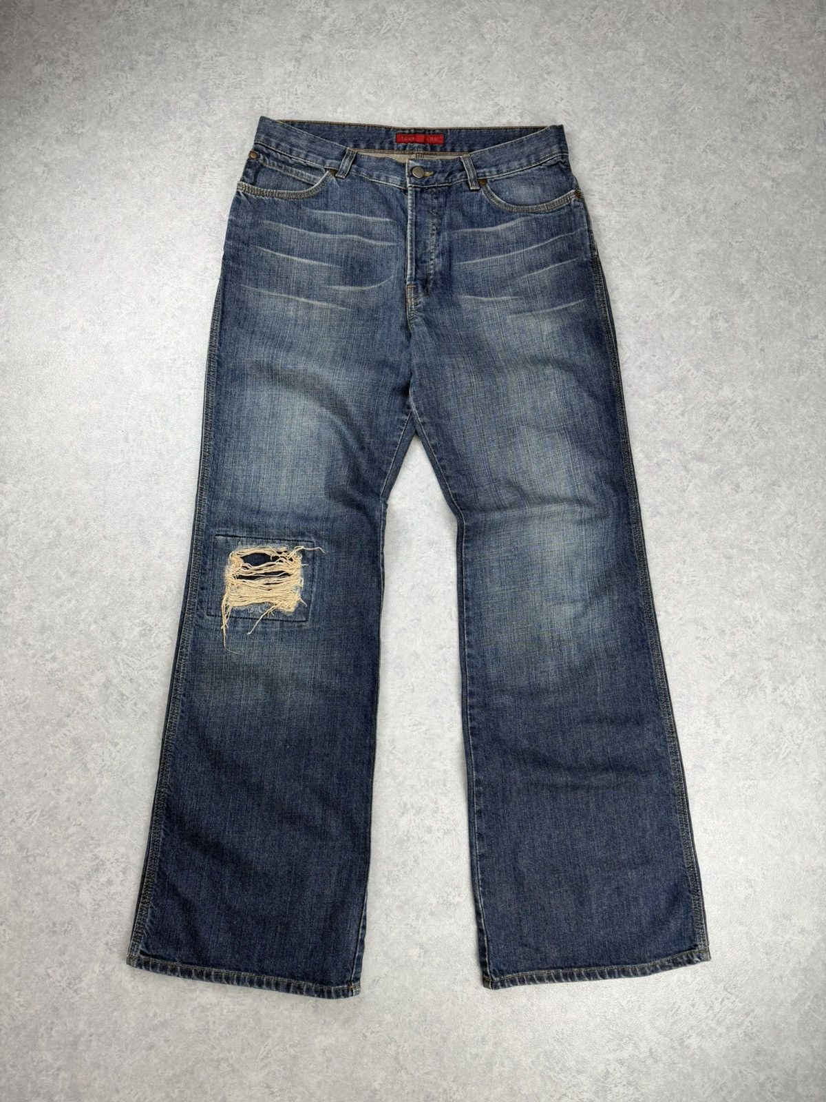 FCUK FCUK Jeans Distressed Flare Blue Denim Jeans Y2K Size 32 Size US 32 / EU 48 - 8 Thumbnail