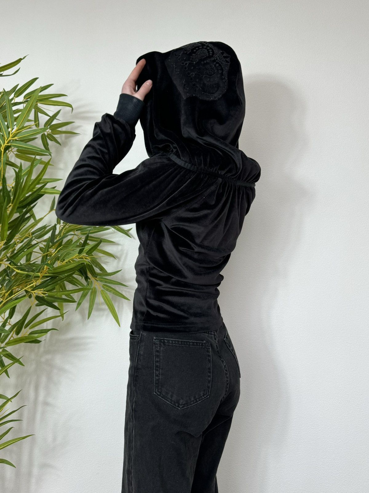 Adidas ADIDAS RESPECT ME VELOUR OFF SHOULDERS ZIP HOODIE Size XS / US 0-2 / IT 36-38 - 8 Thumbnail