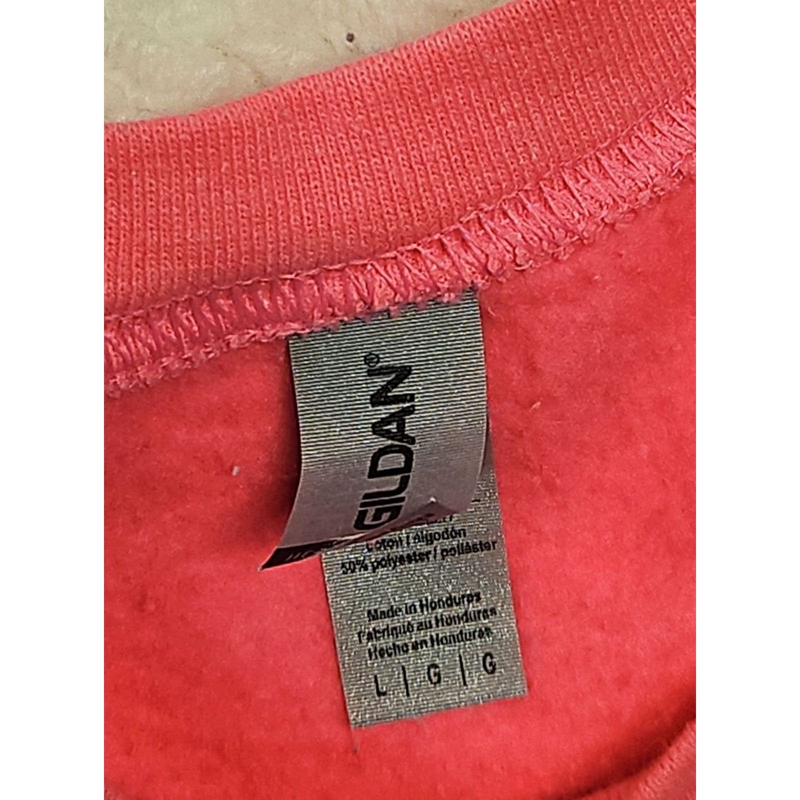 Gildan Gildan Sweatshirt Mama Embroidered Patch Lettering Long Sleeve Crew Neck Pink L Womens Size L / US 10 / IT 46 - 4 Thumbnail
