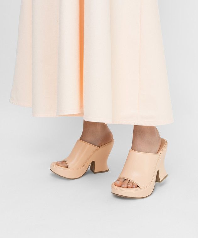 Bottega Veneta o1y0725 Mules in Blush Size US 6 / IT 36 - 5 Thumbnail