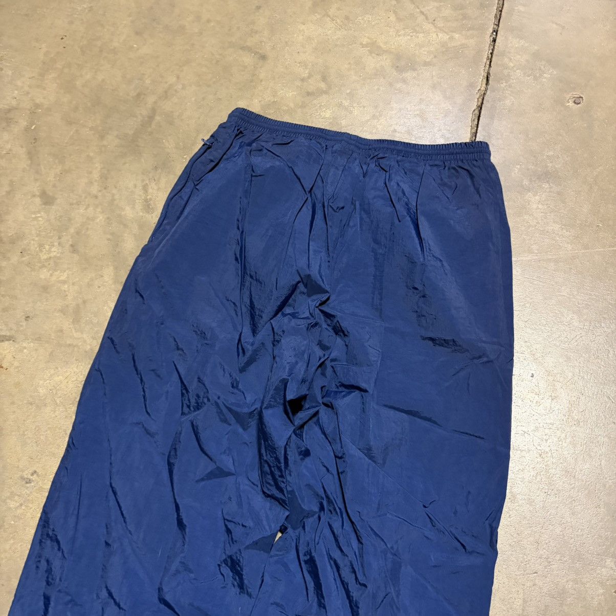 Nike Vintage Nike Track Pants Jogger Sweatpants Nylon Baggy 90s Size US 27 - 7 Thumbnail