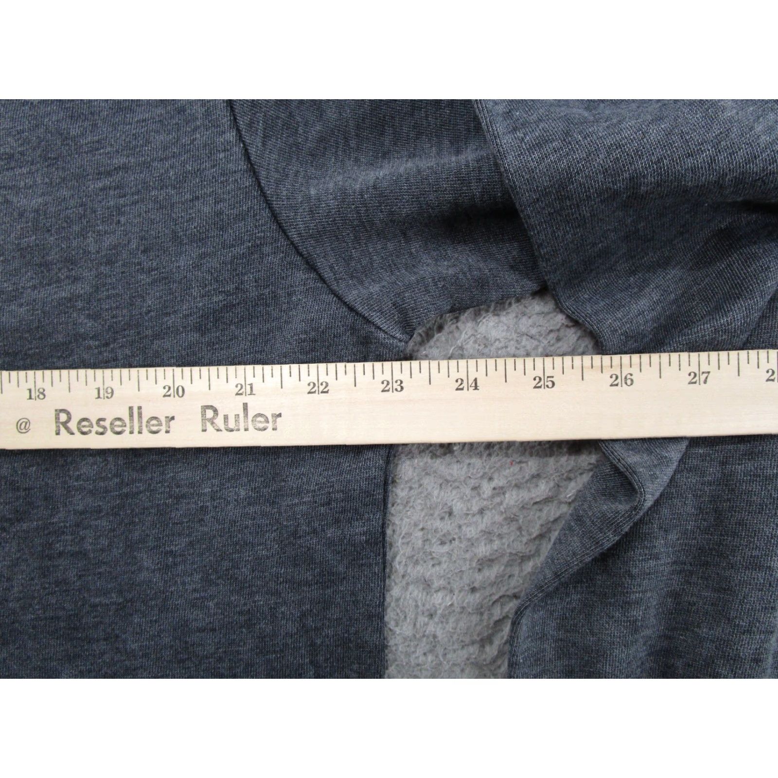 Champion Champion Womens Pullover Crewneck Sweatshirt Black Size L New Logo Chest Sweatshirt Womens Pullover Crew Neck Black L Size L / US 10 / IT 46 - 6 Thumbnail