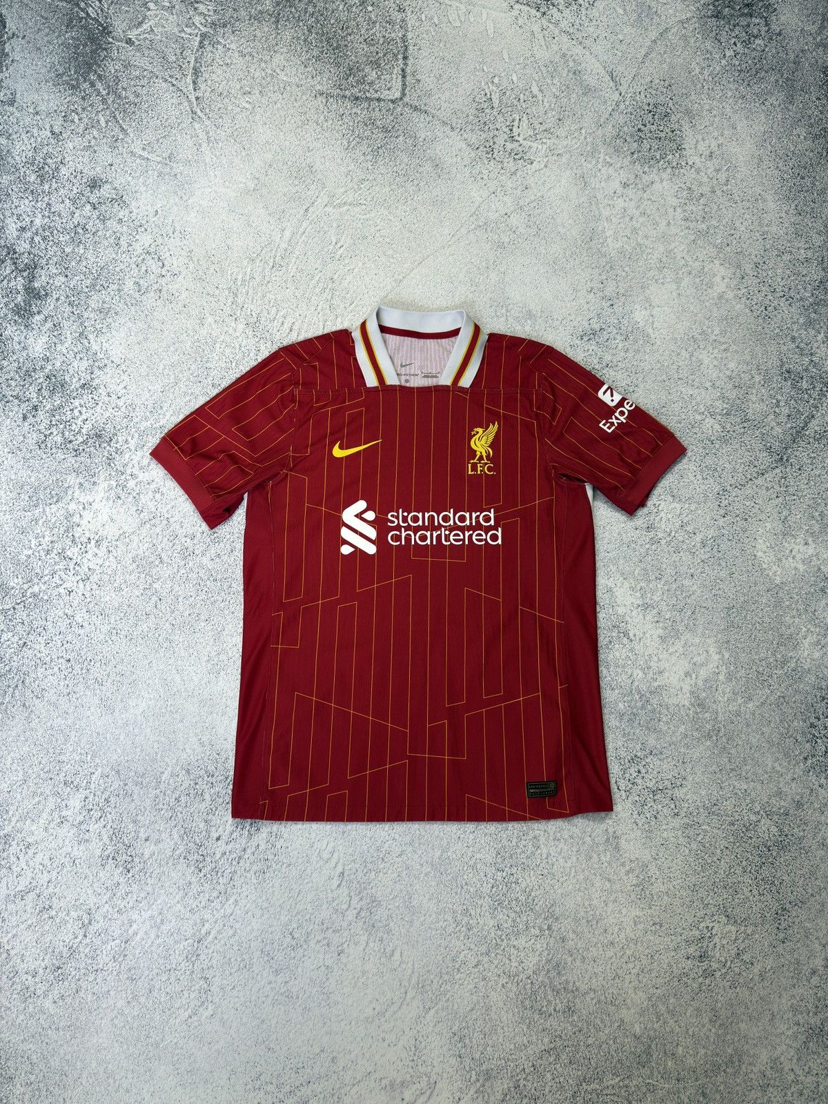 Nike Nike Liverpool 2024/25 Home Football Shirt Soccer Jersey Size US M / EU 48-50 / 2 - 1 Thumbnail