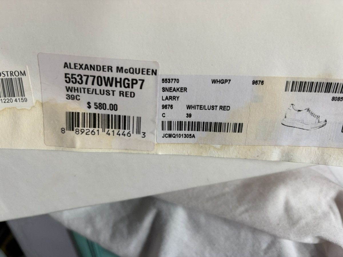 Alexander McQueen Alexander McQueen Oversized Sneaker White Lust Red Size US 9 / IT 39 - 5 Thumbnail