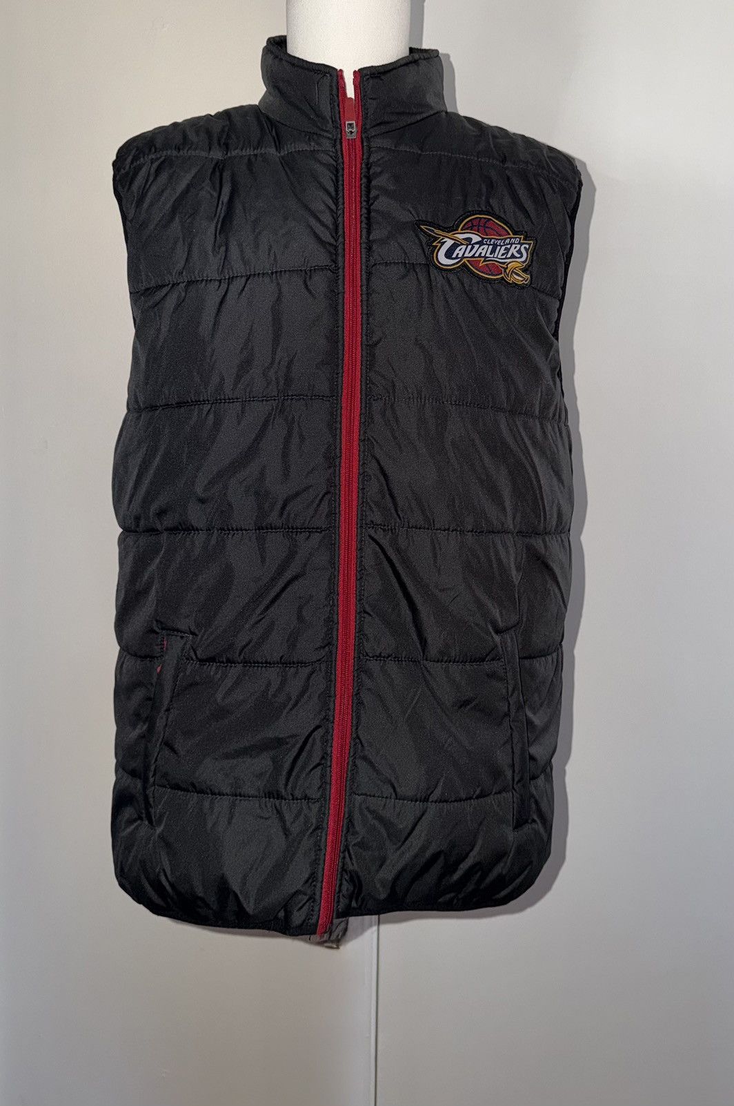 NBA Cleveland Cavaliers Black NBA Full Zip Puffer Vest Size L Size US L / EU 52-54 / 3 - 1 Thumbnail