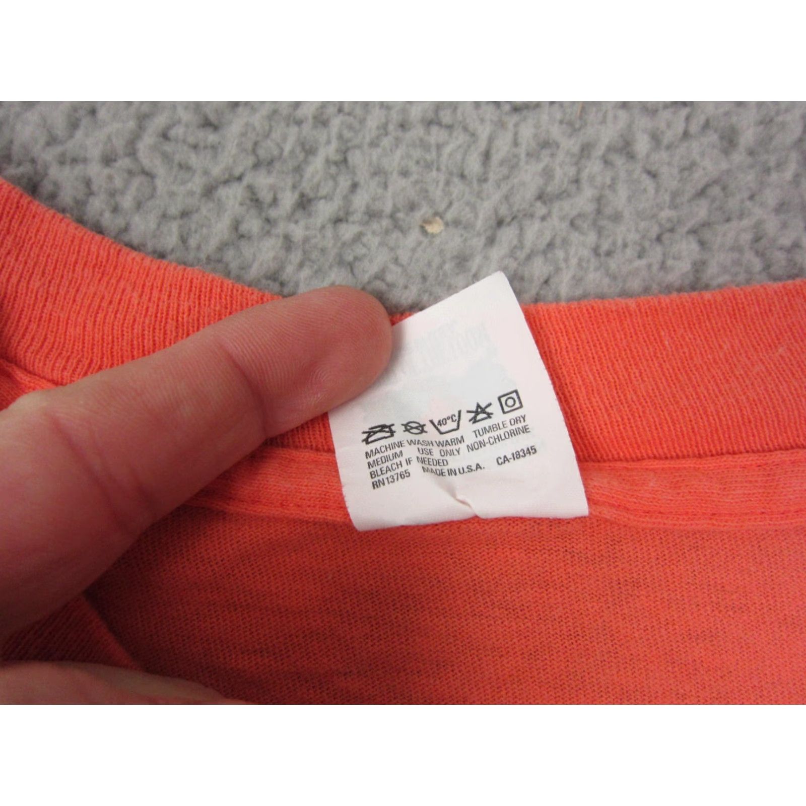 Fruit Of The Loom VINTAGE Fruit of the Loom Shirt Mens XL Orange Crew Neck Short Sleeve USA Logo T-Shirt XL Mens Orange Fruit of the Loom Shirt Vintage USA Size US XL / EU 56 / 4 - 6 Thumbnail