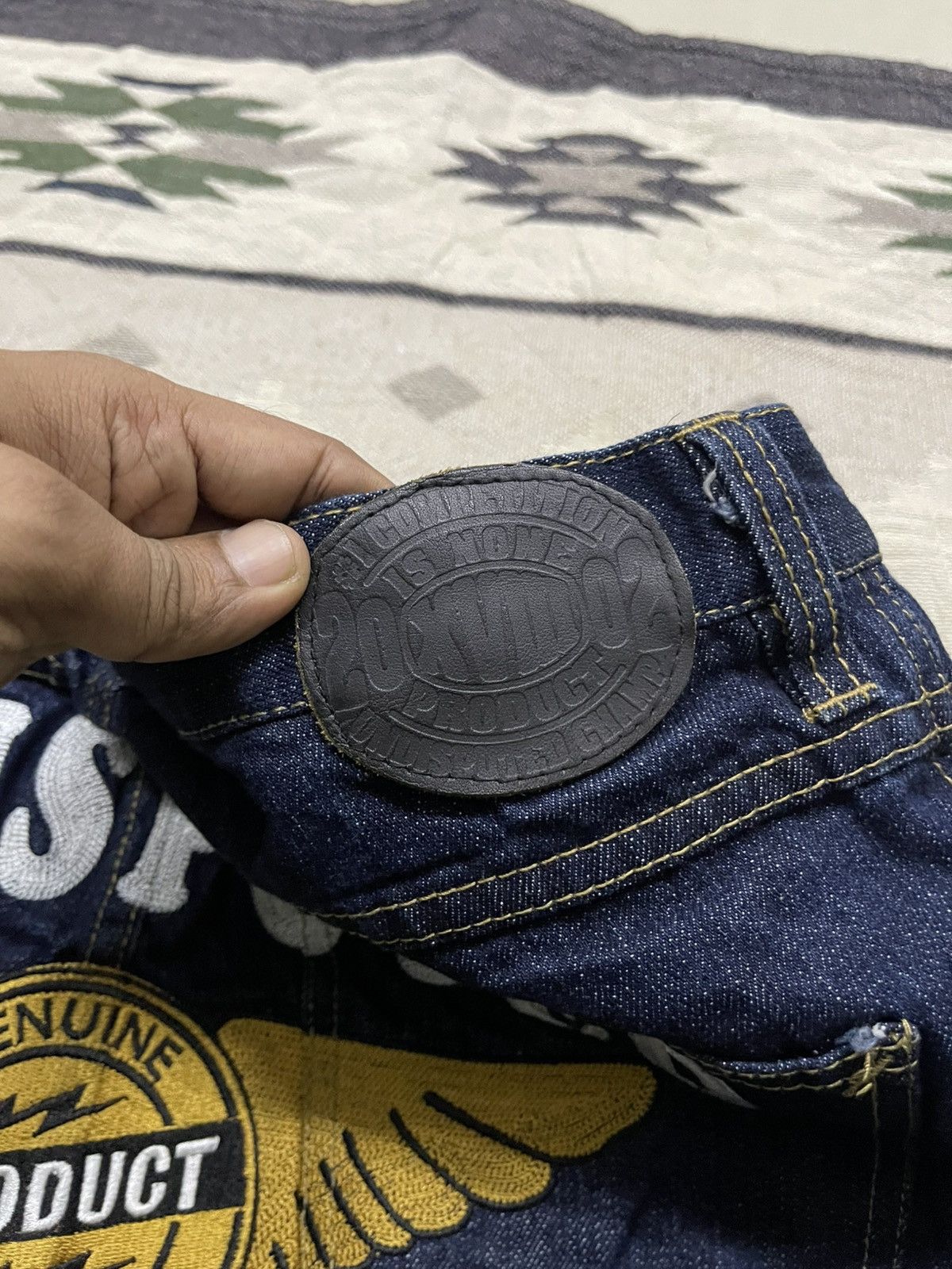 Beauty Beast 00s UNDISPUTED CHAMP GENUINE PRODUCT EMBROIDERED LOGO JEANS Size US 35 - 8 Thumbnail