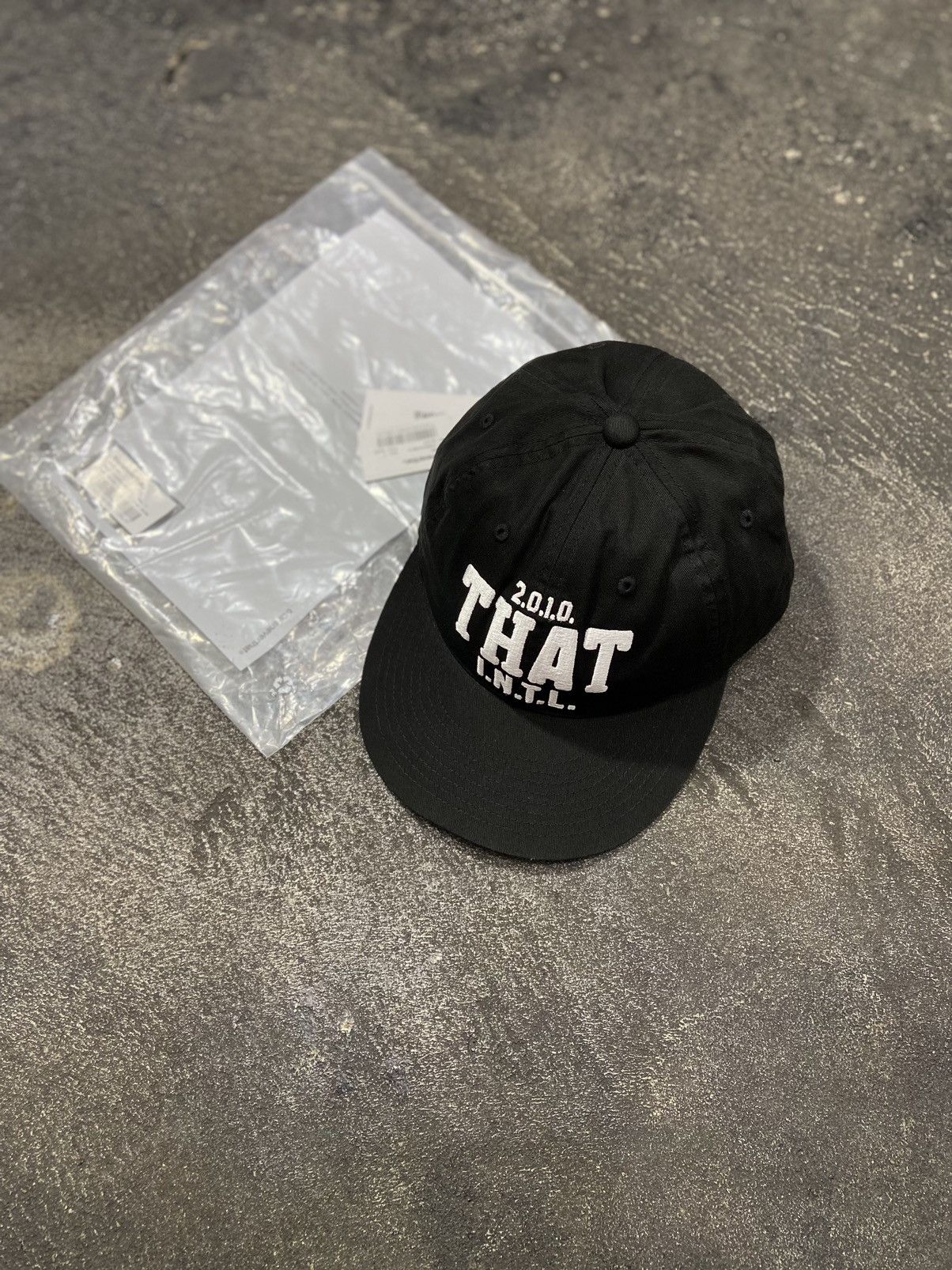 thisisneverthat Thisisneverthat ®️ That Cap Black Size ONE SIZE - 1 Thumbnail