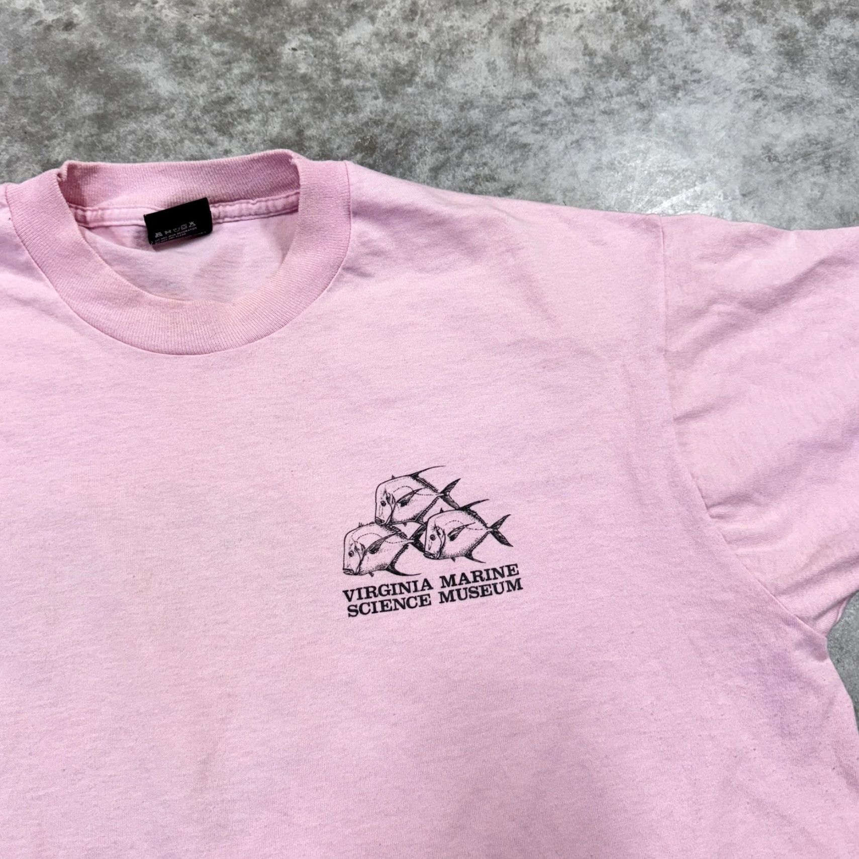 Vintage VINTAGE Virginia Marine Science Museum Shirt Mens XL Pink Dolphin Graphic 90s Size US XL / EU 56 / 4 - 6 Thumbnail