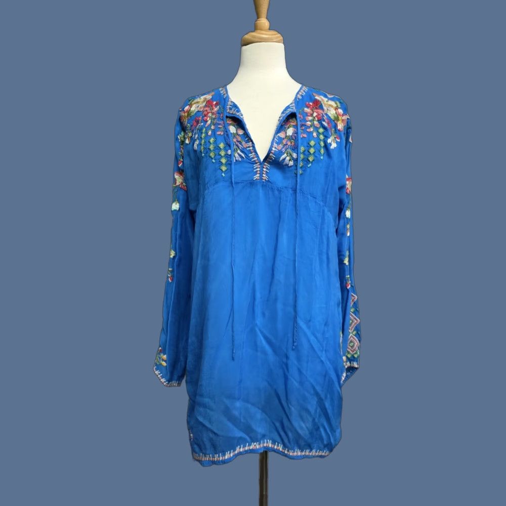 Johnny Was VINTAGE Johnny Was Vanessa Georgette Embroidered Tunic Top Blue Bohemian Medium Blouse Womens Size M / US 6-8 / IT 42-44 - 1 Thumbnail