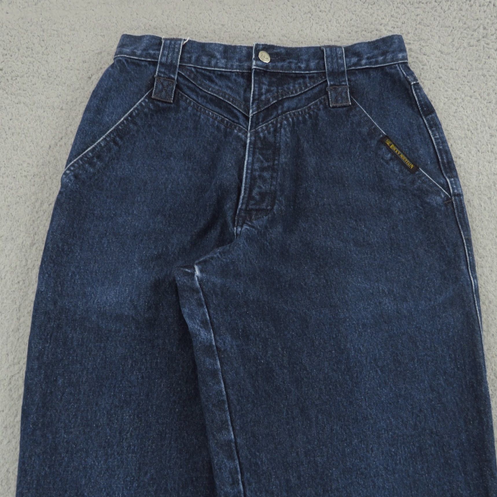 Vintage VINTAGE Rocky Mountain Jeans Womens 28x36/32x13 Blue BareBack Western Riding Denim Jeans Shirt? Size 34" / US 12 / IT 48 - 6 Thumbnail