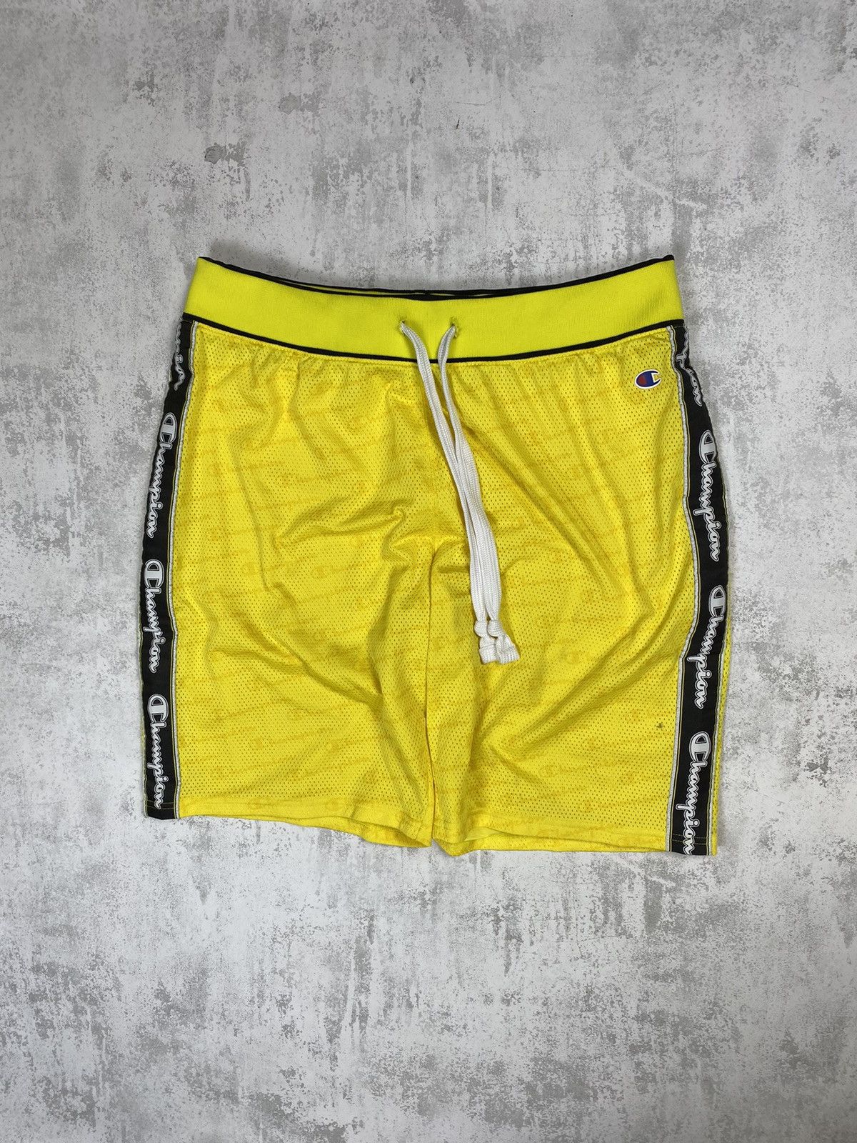 Champion ibrant Yellow Champion Mesh Shorts with Logo Side Taping Size US 34 / EU 50 - 1 Thumbnail