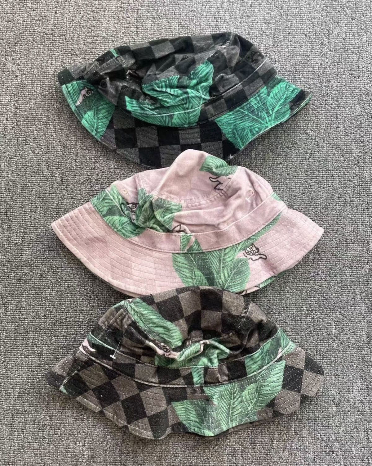 Billionaire Boys Club BBC ICECREAM Pearl Velvet Flying Dog Bucket Hat Size ONE SIZE - 1 Thumbnail