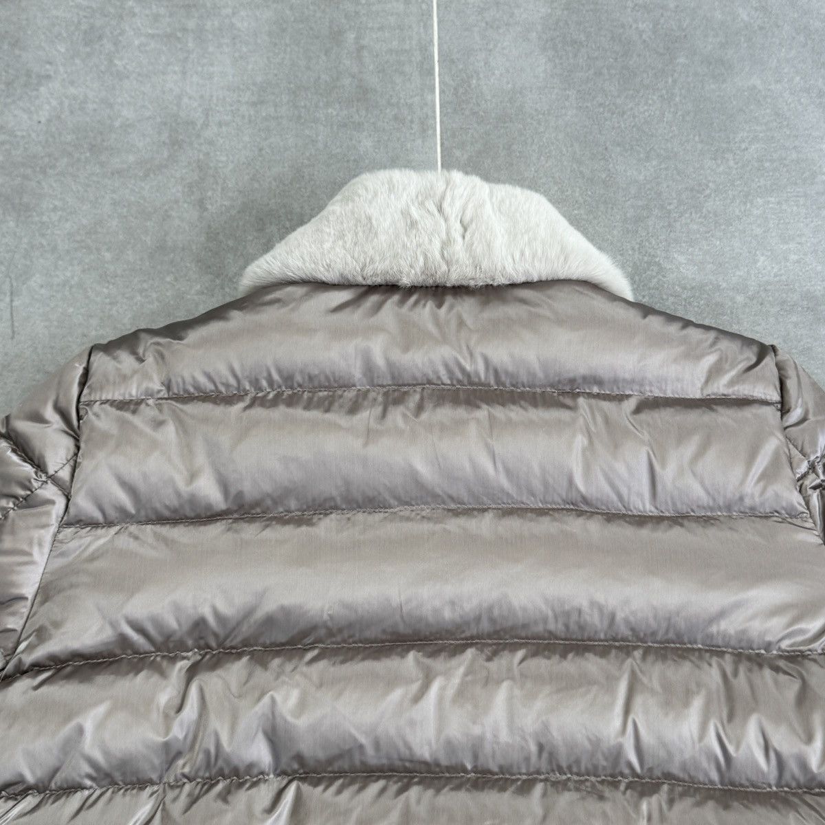Moncler Authentic Moncler Cirse Women Puffer Down Jacket with Fur Size M / US 6-8 / IT 42-44 - 25 Thumbnail