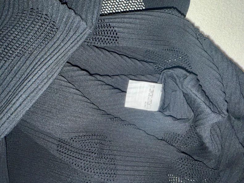 Issey Miyake Issey Miyake Black cutout top Size M / US 6-8 / IT 42-44 - 3 Thumbnail