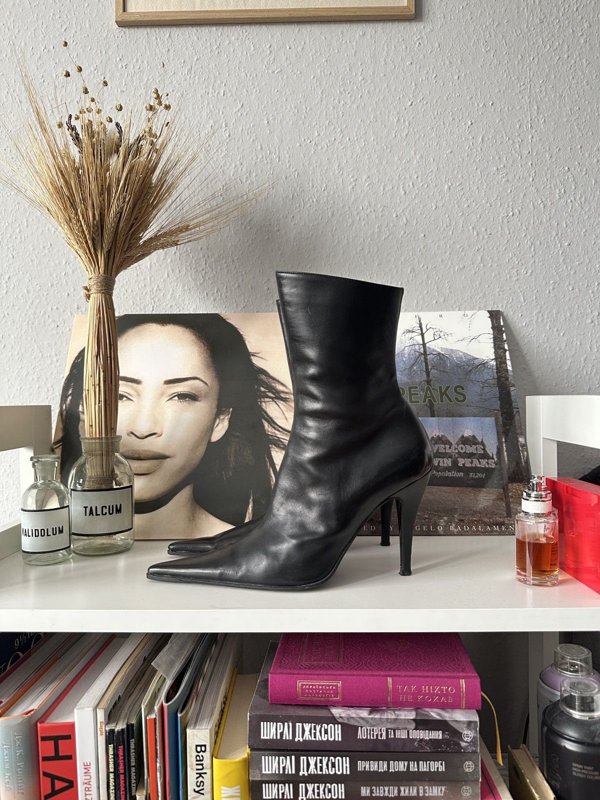 Vintage Sexy Classy Pointed Toe Leather Heels Black Boots 90s Size US 8.5 / IT 38.5 - 9 Thumbnail