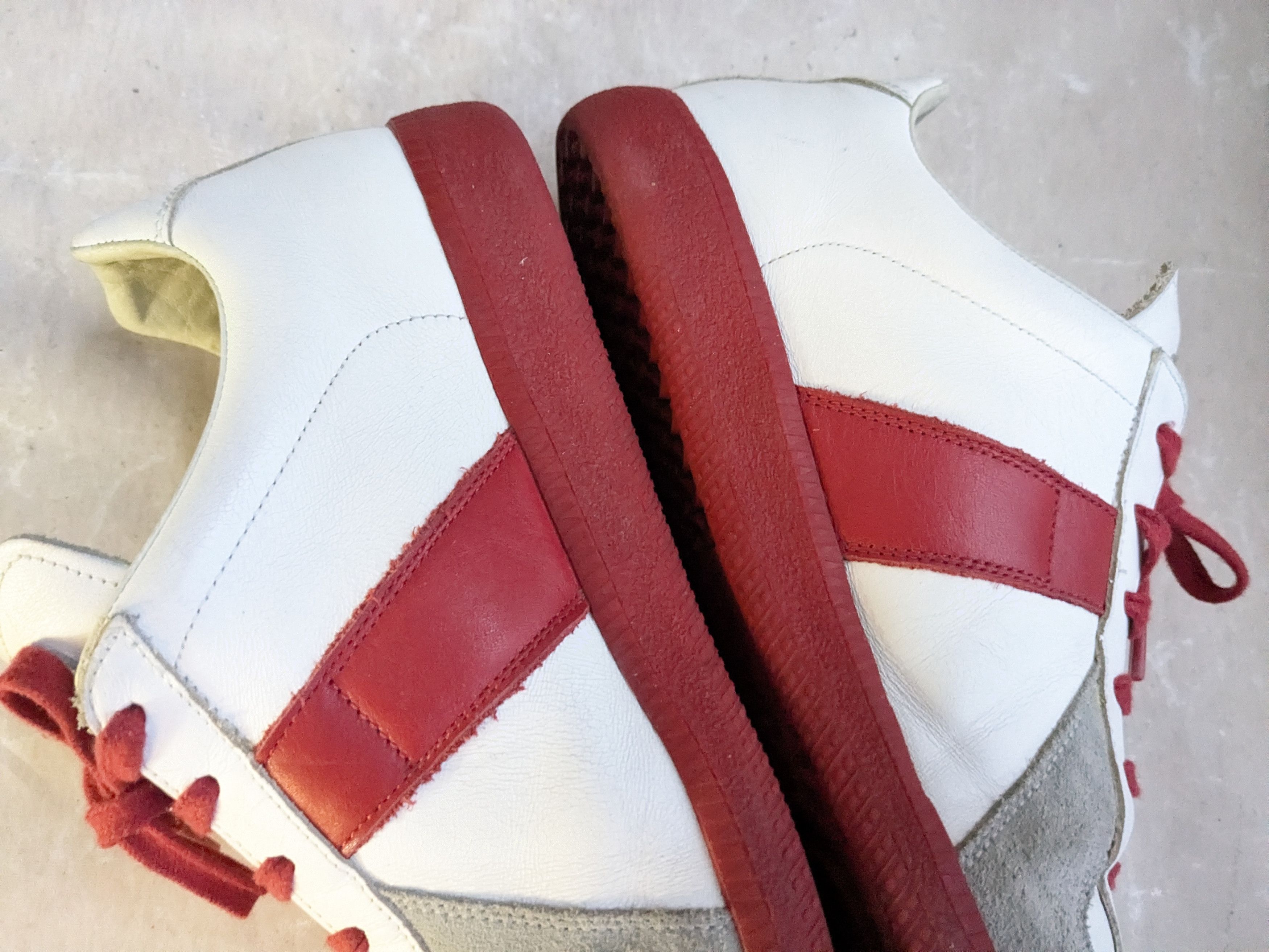 Maison Margiela White and red Maison Margiela replica GATs Size US 9 / EU 42 - 13 Thumbnail