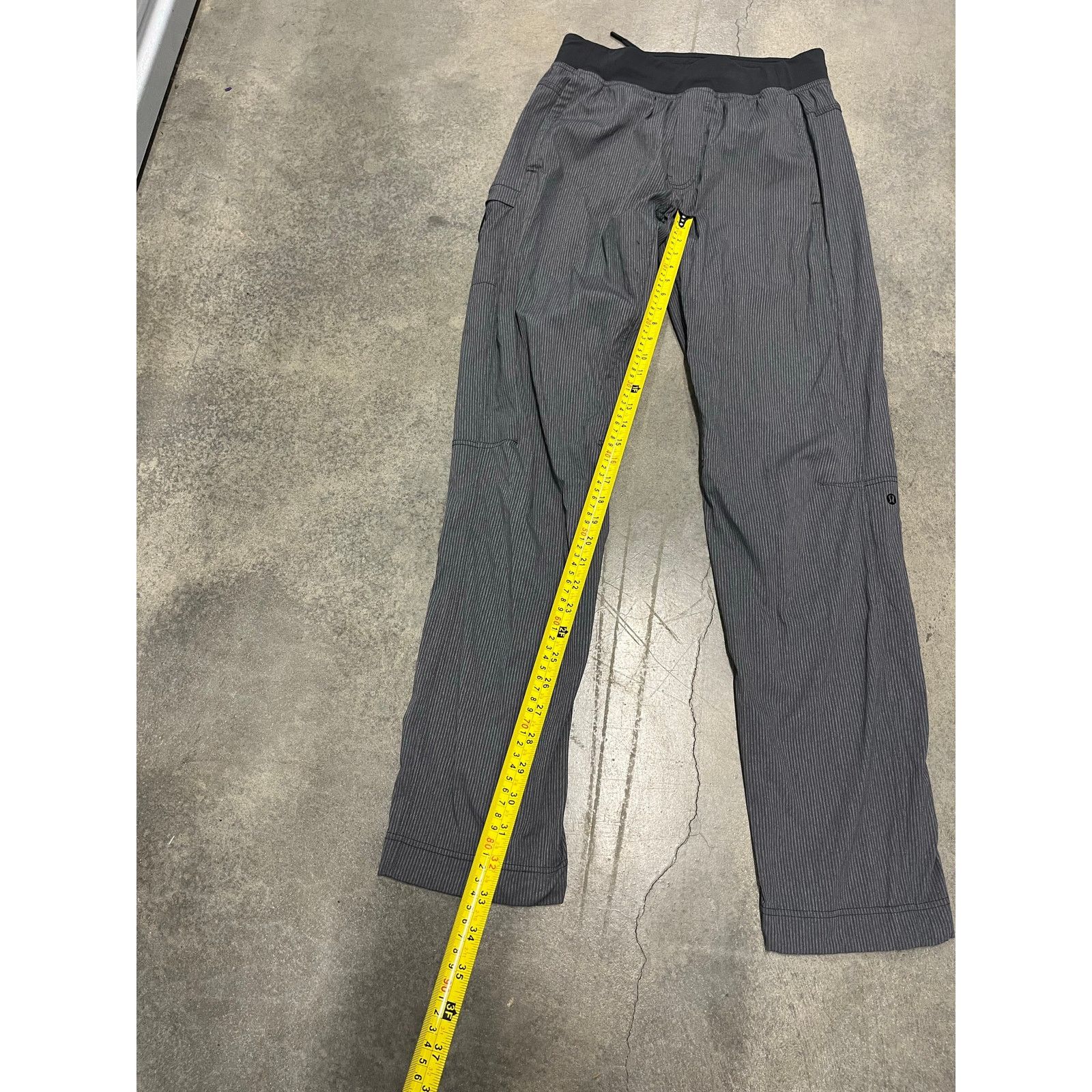 Lululemon Lululemon Men’s Dark Gray Stripe Cargo Pants Medium. EUC Size US 33 - 4 Thumbnail